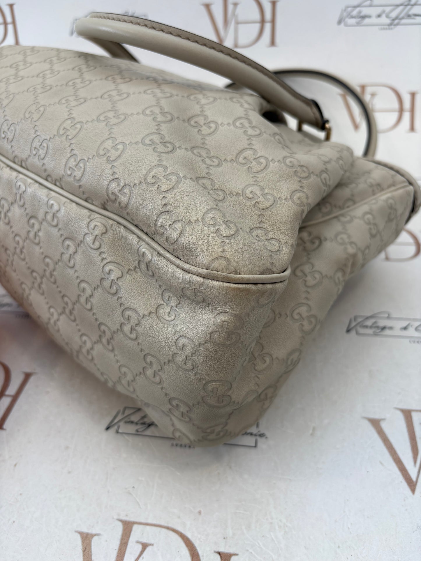 201063 - Gucci Sukey