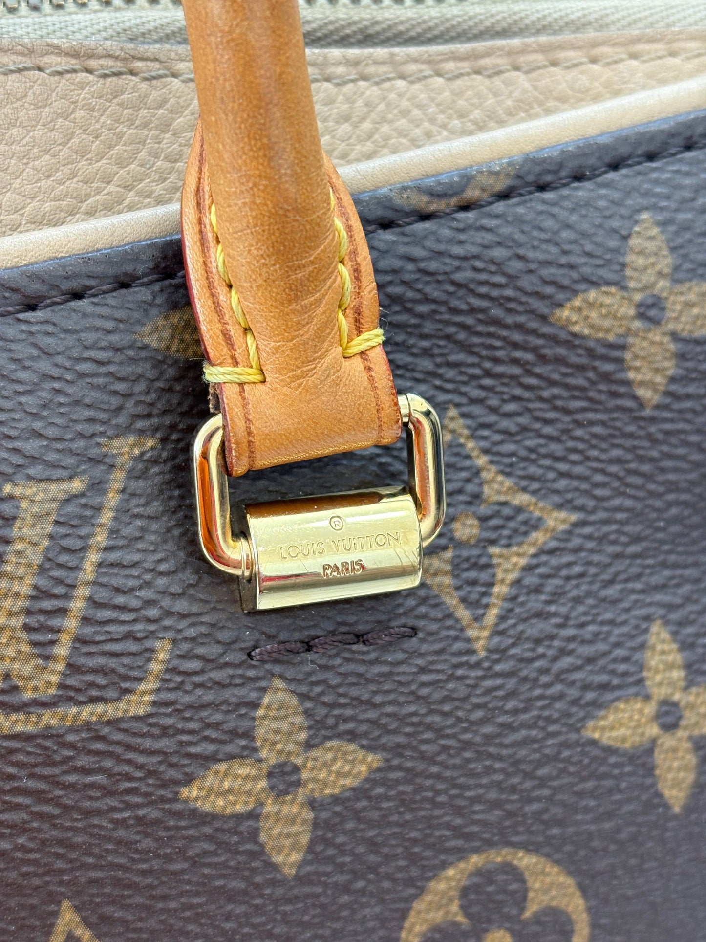 201587 - Louis Vuitton Pallas