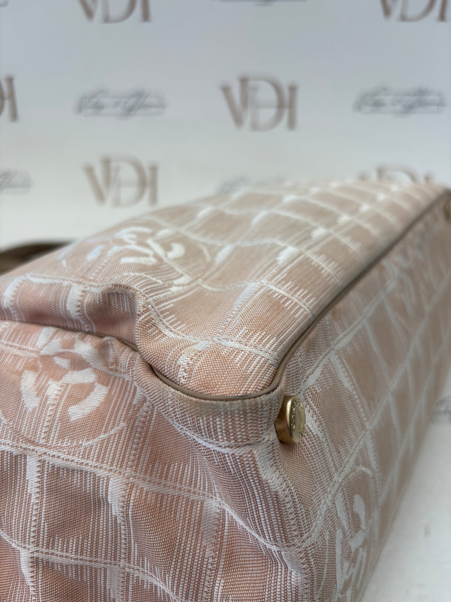 018207 - Chanel Tote MM Jacquard