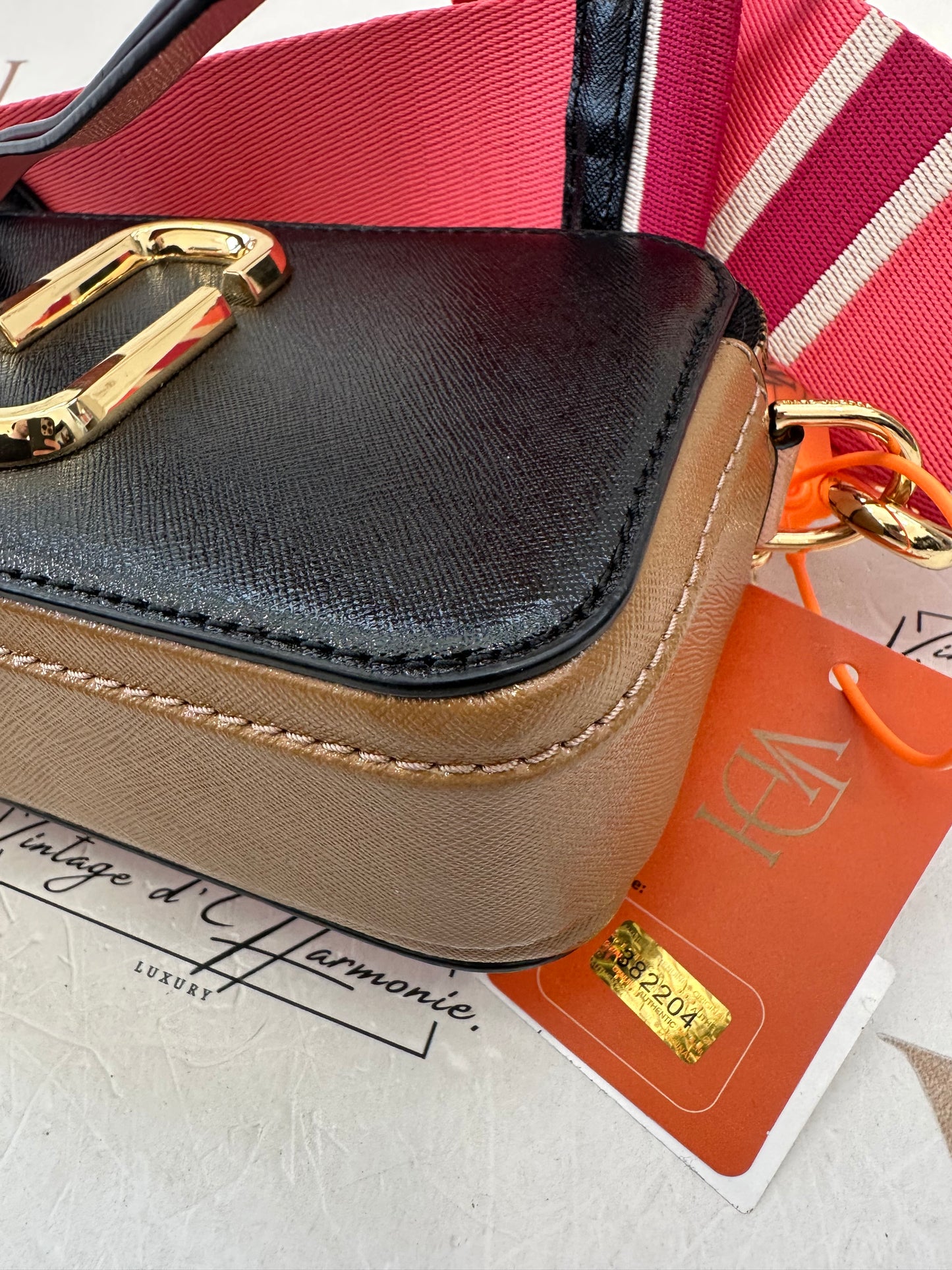 382204 - Marc Jacobs Snapshot