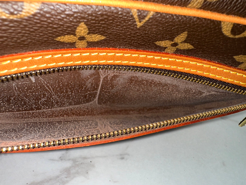 Louis Vuitton Dragonne GM