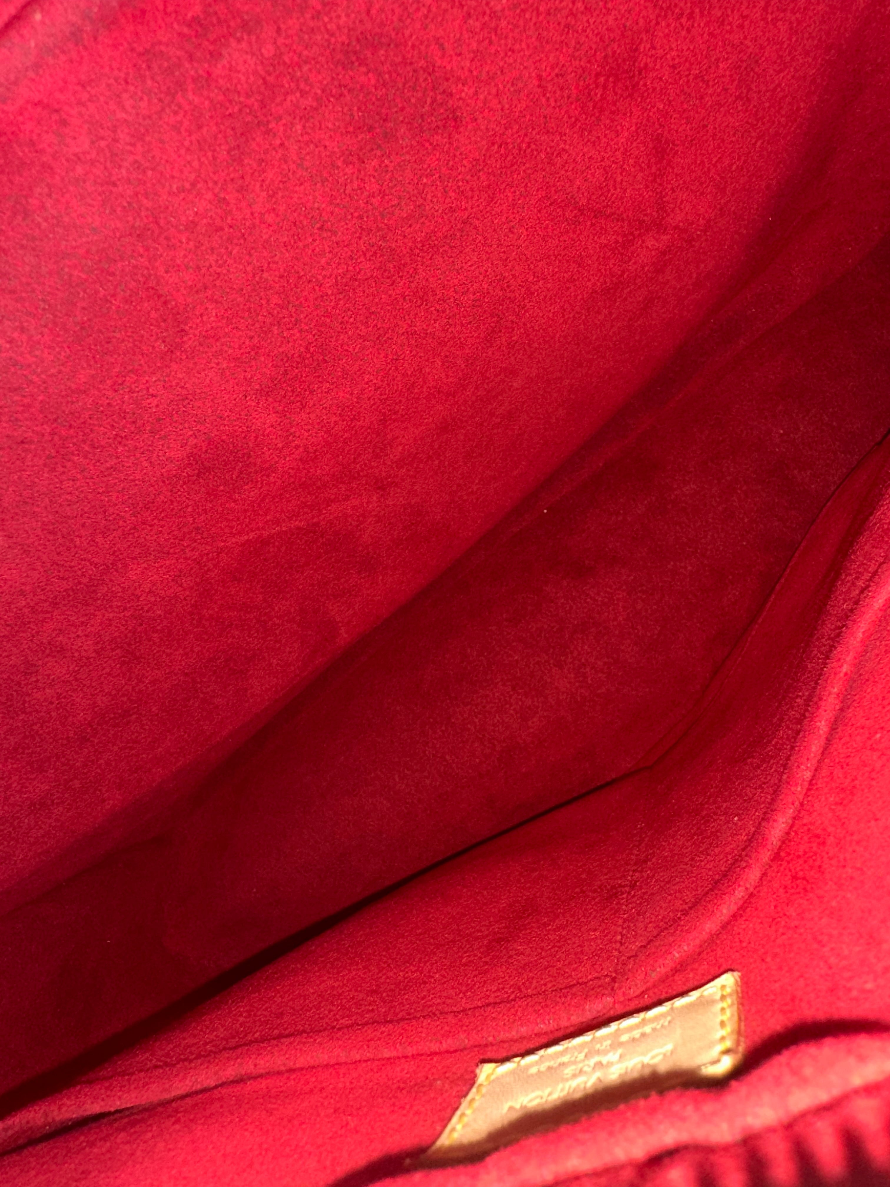 Louis Vuitton Exanthri cite