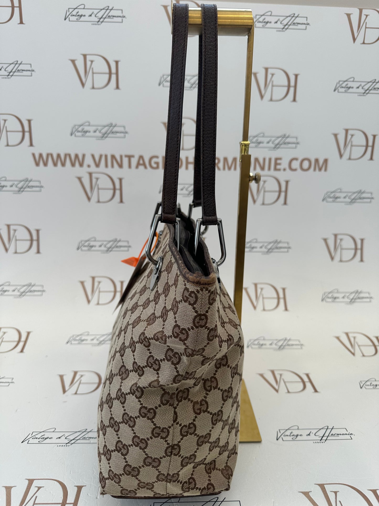 017740 - Gucci Beige Canvas