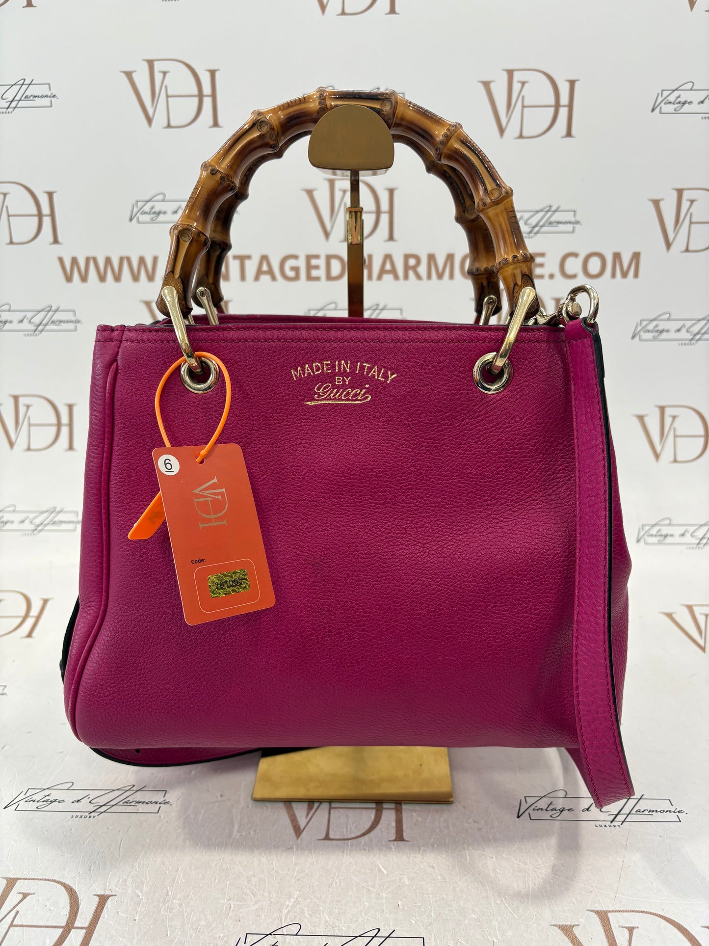 201050 - Gucci Bamboo