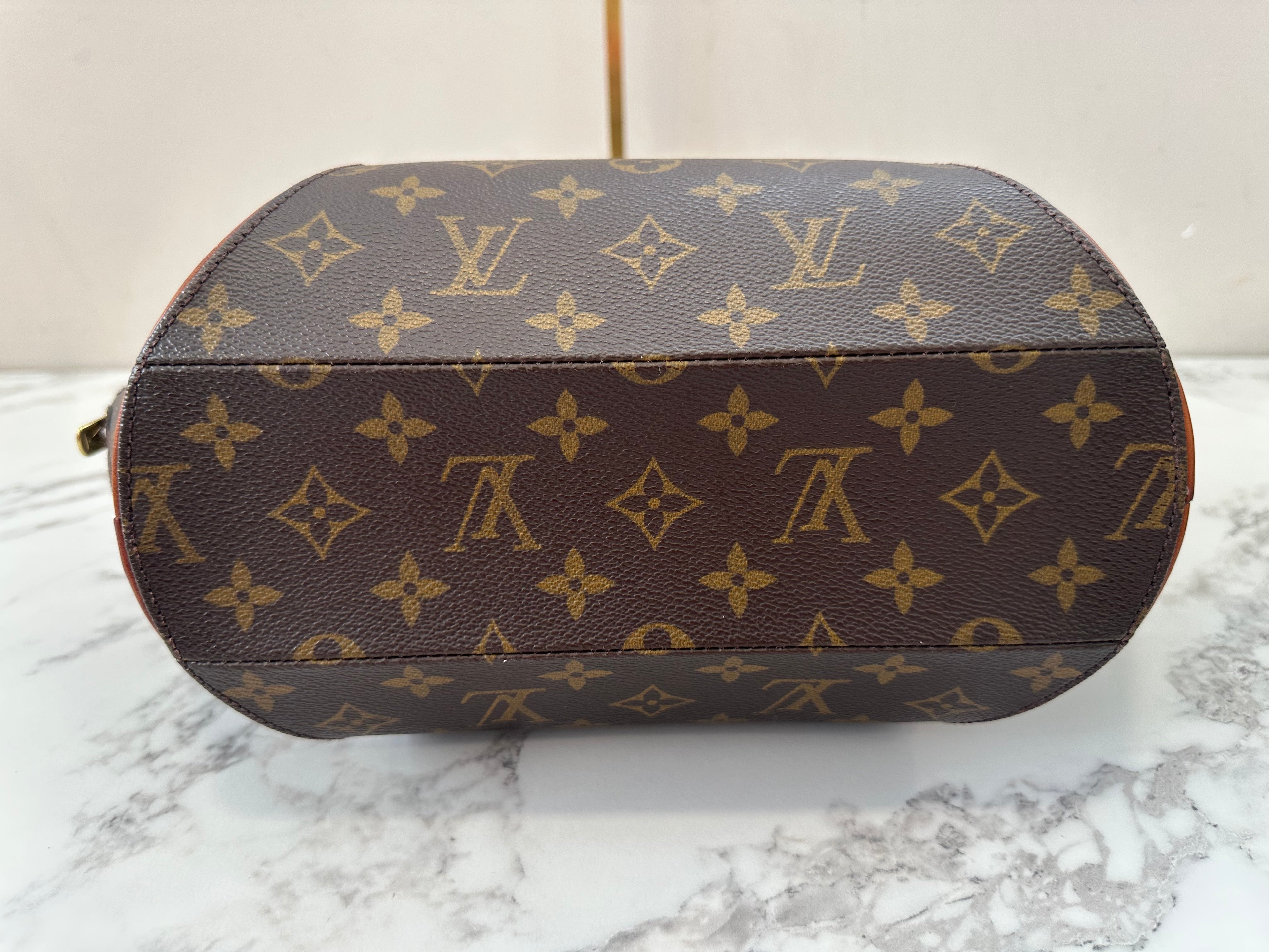 Louis Vuitton Ellipse MM