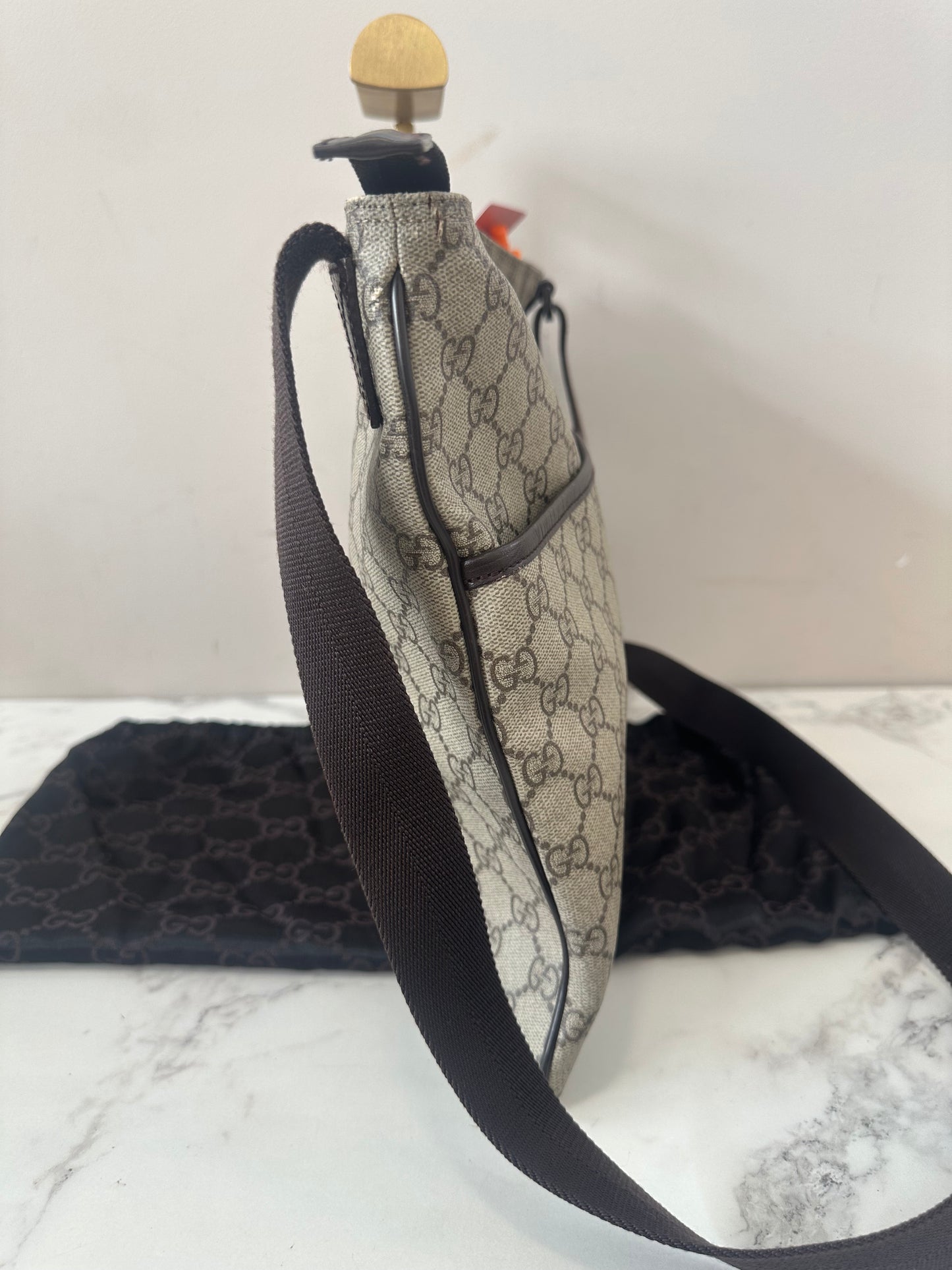 Gucci GG Supreme Shoulder