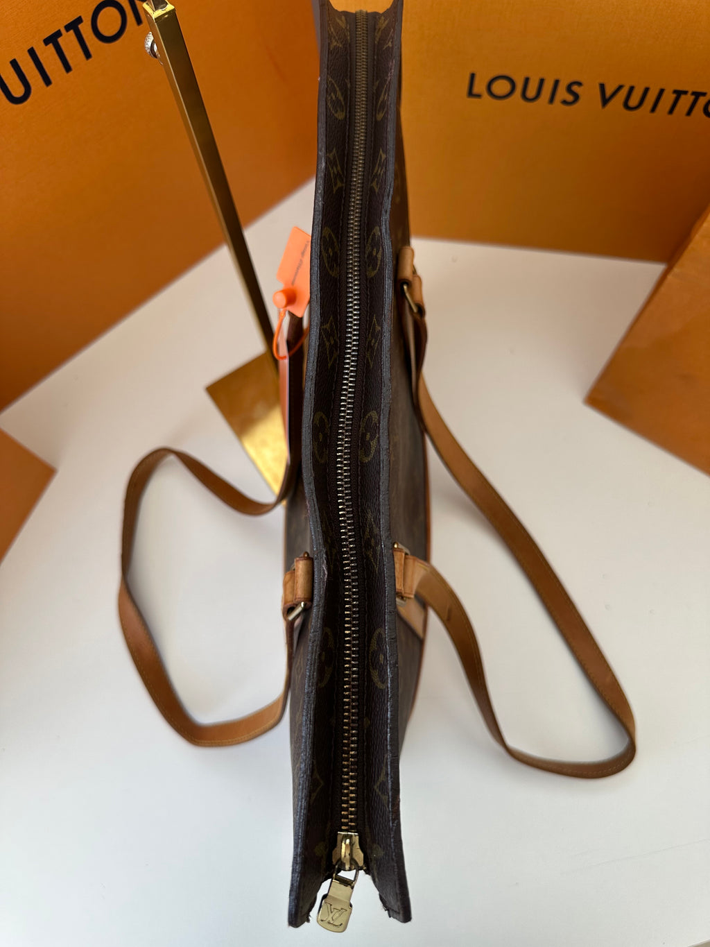 Louis Vuitton Babylone