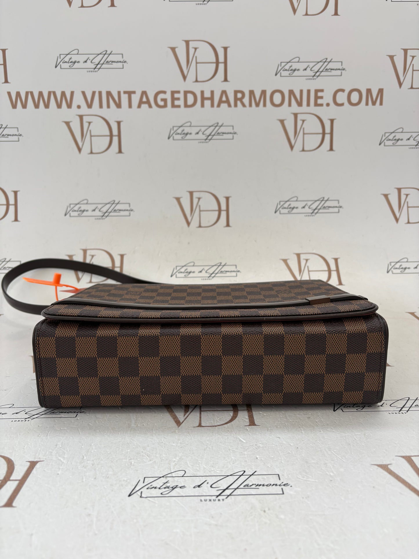 017321 - Louis Vuitton Damier Tribeca