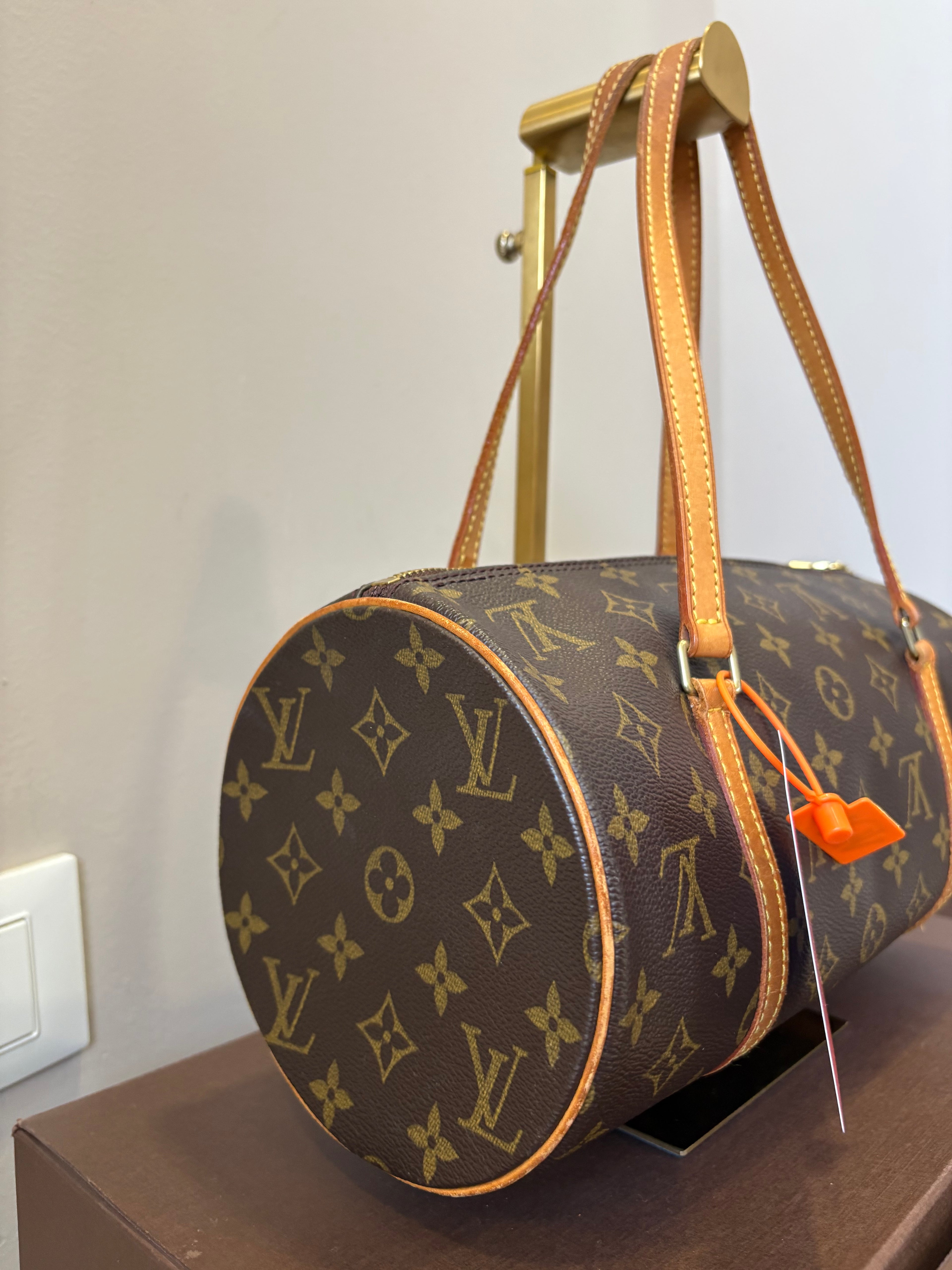 Louis Vuitton papillon 30 monogram