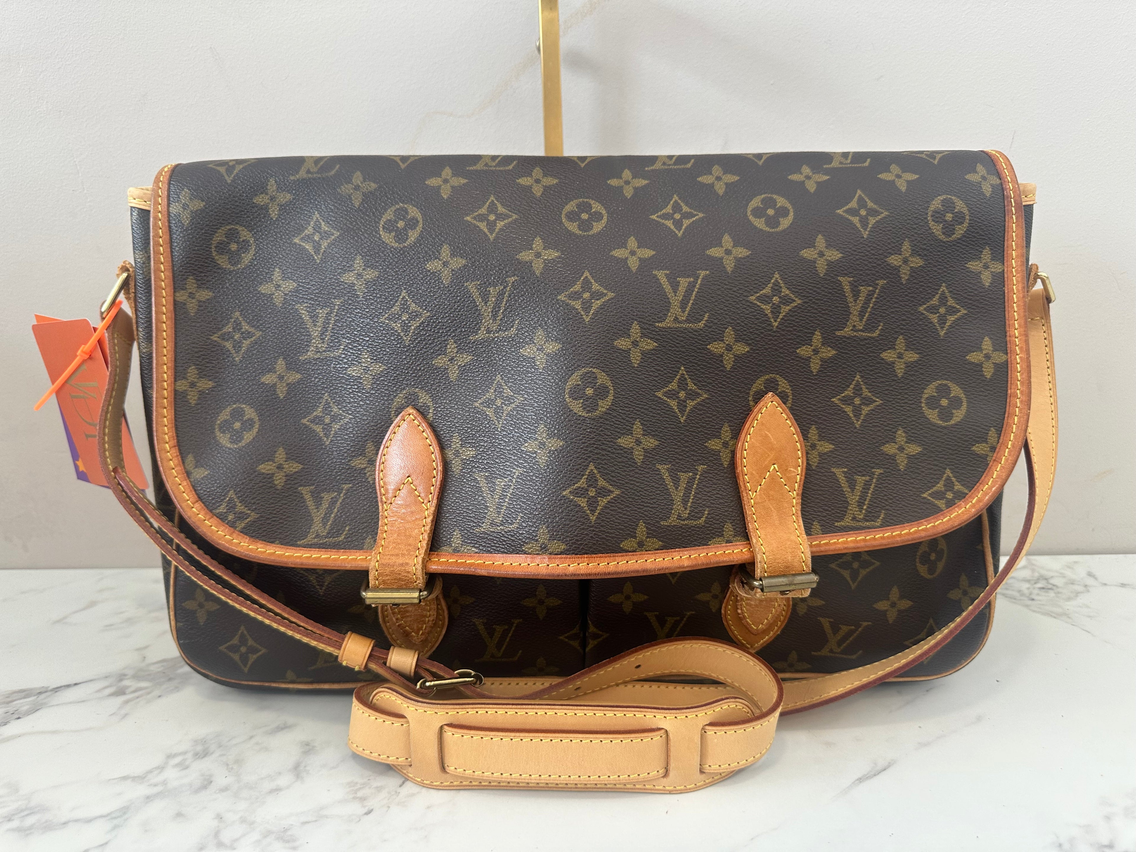 Louis Vuitton Gibeciere GM