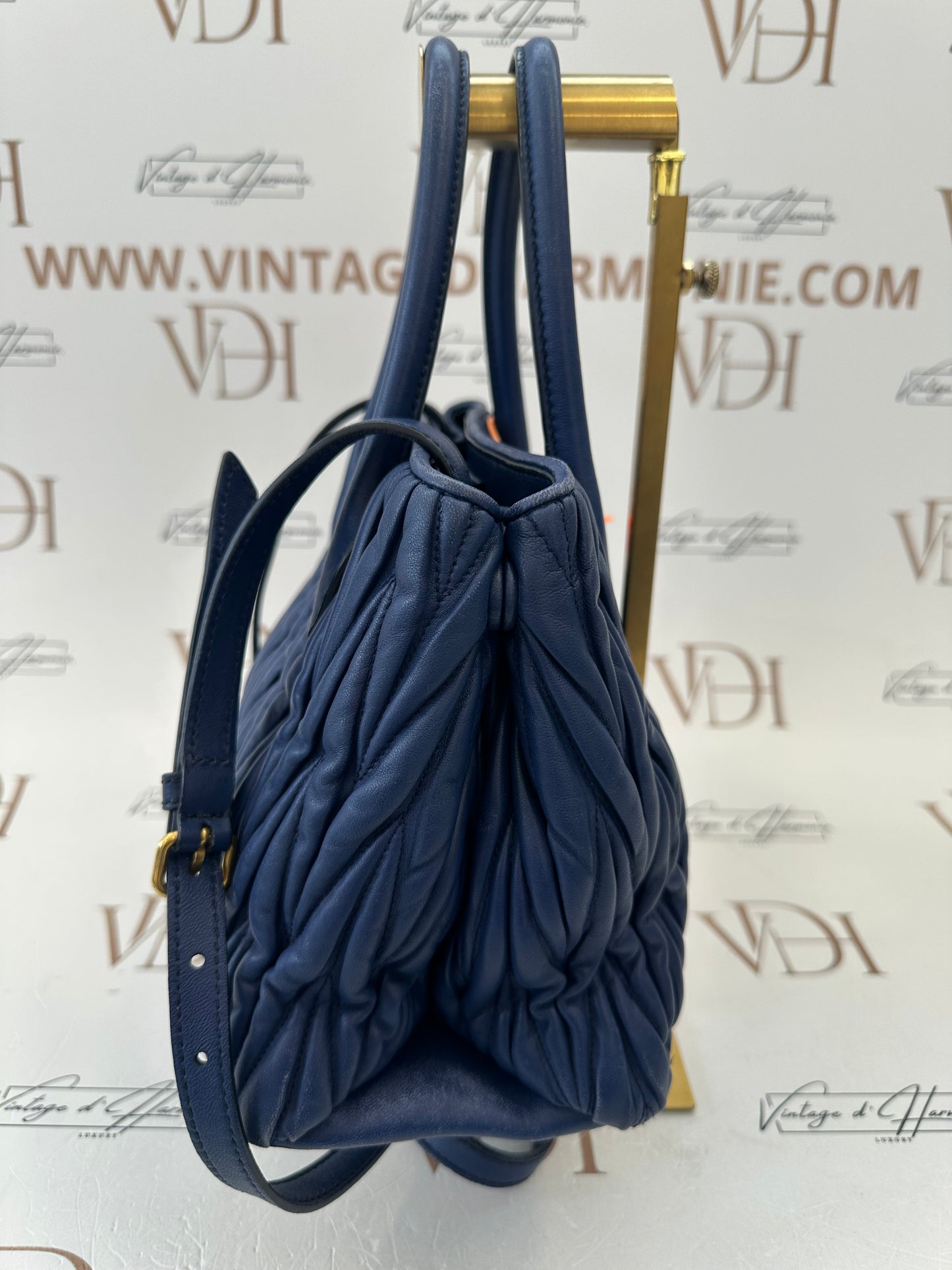 382661 -  Miu Miu Avenue