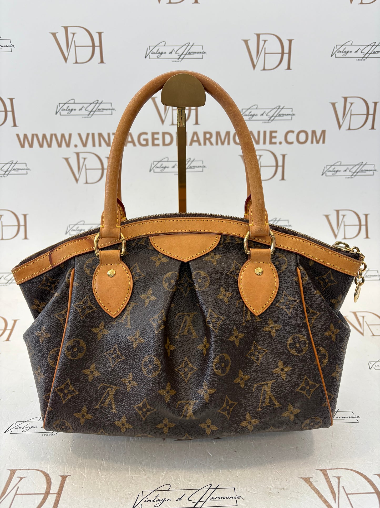 018378 - Louis Vuitton Tivoli PM