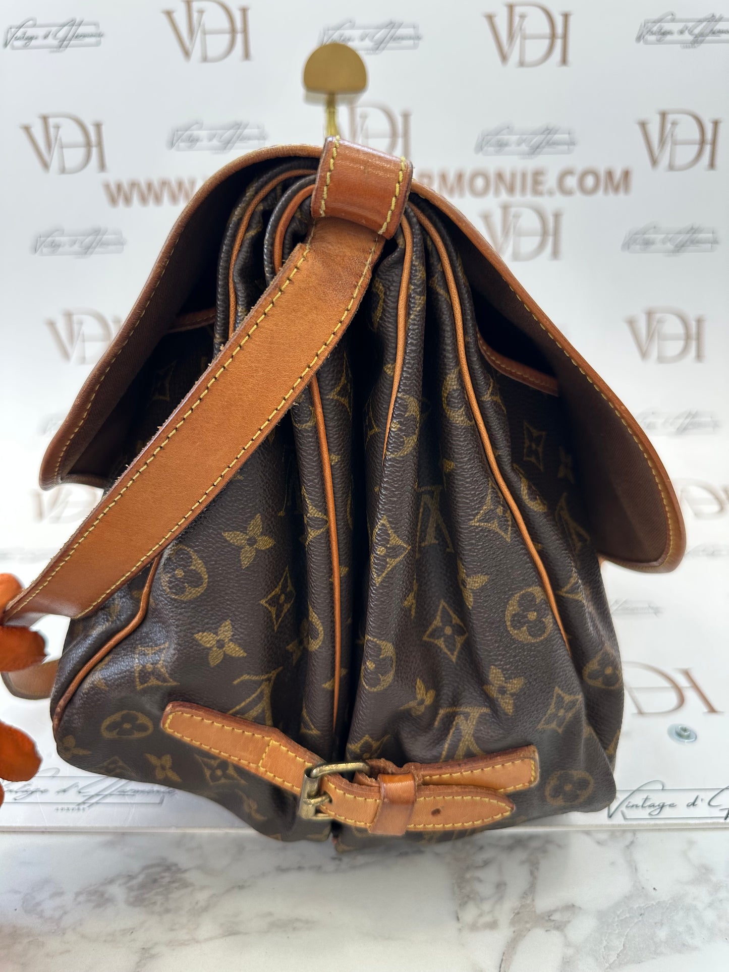 017776 - Louis Vuitton Saumur 35