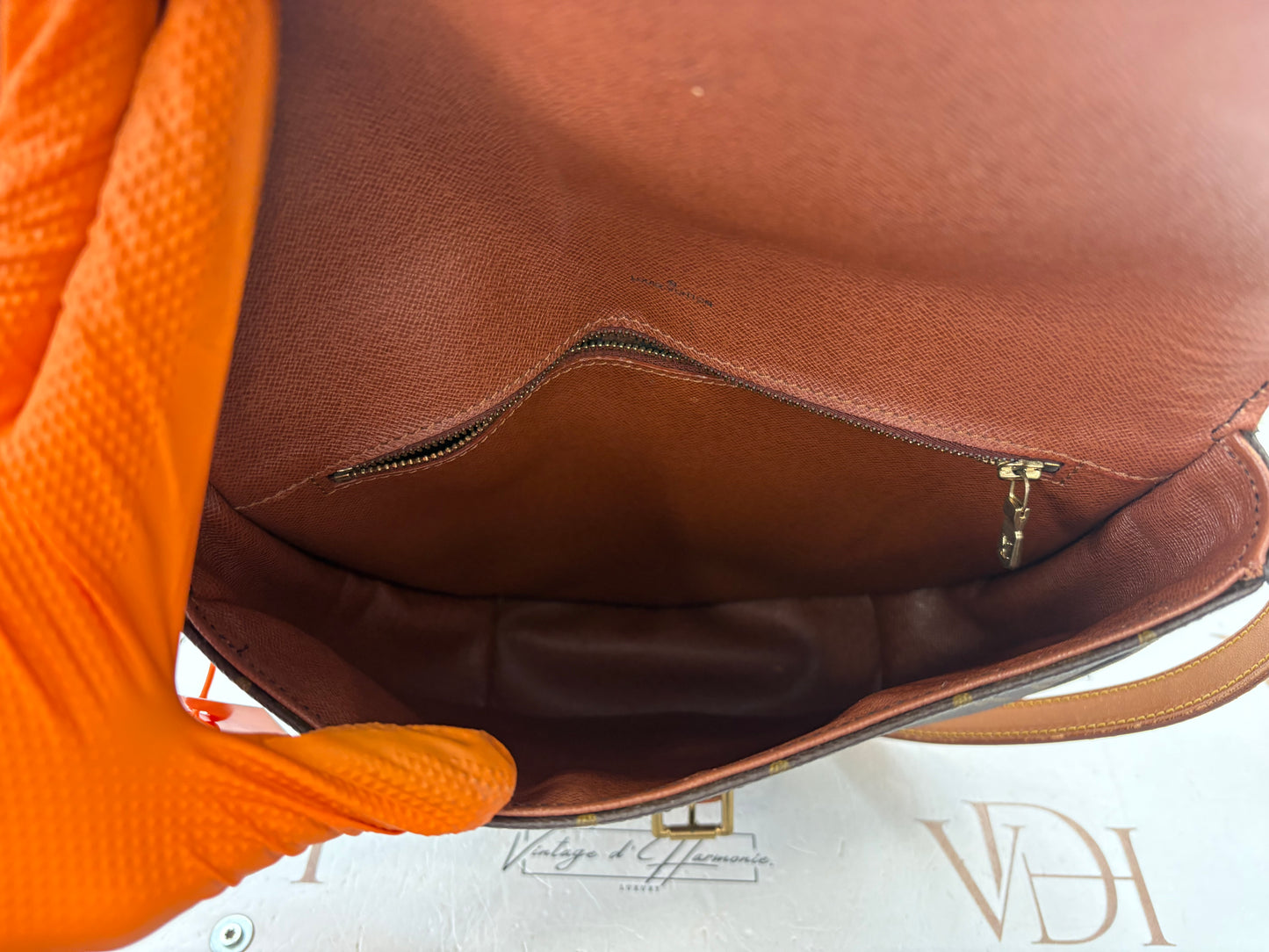 018956 - Louis Vuitton Chantilly GM