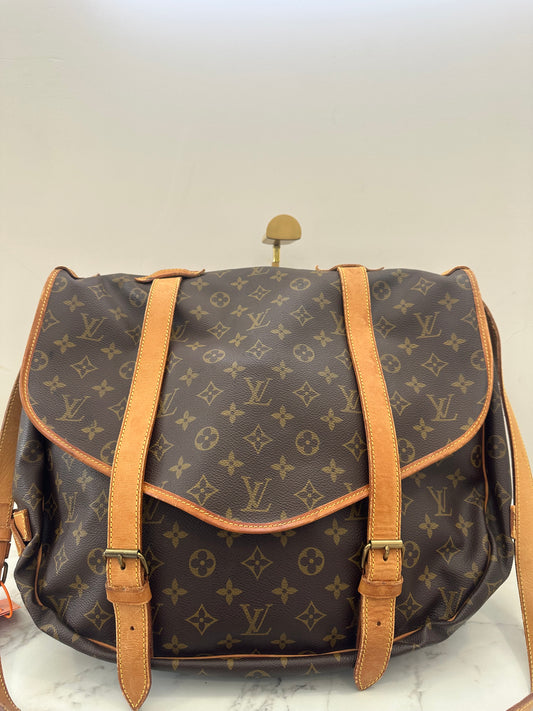 Louis Vuitton Saumur 43