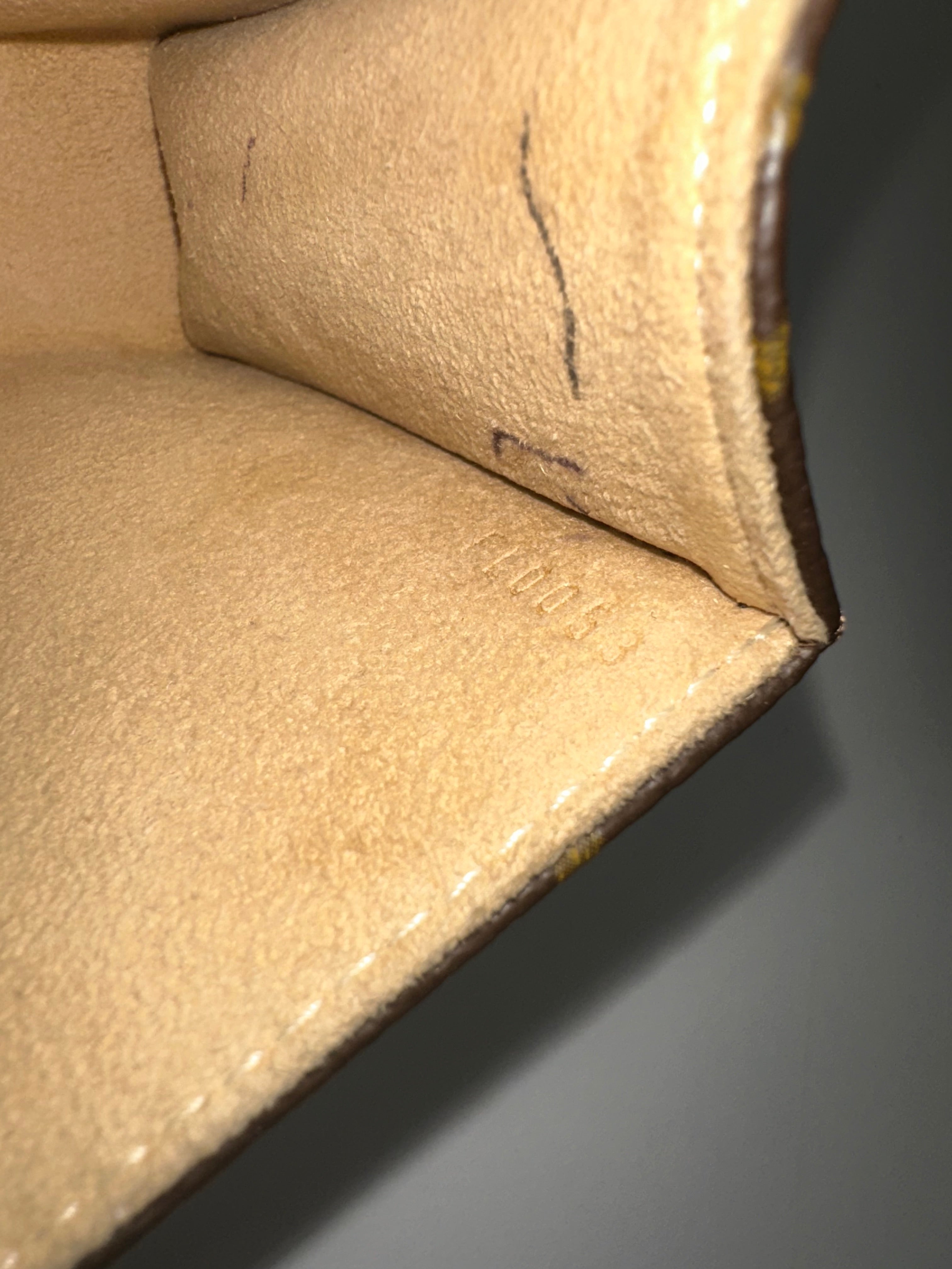 Louis Vuitton Florentine