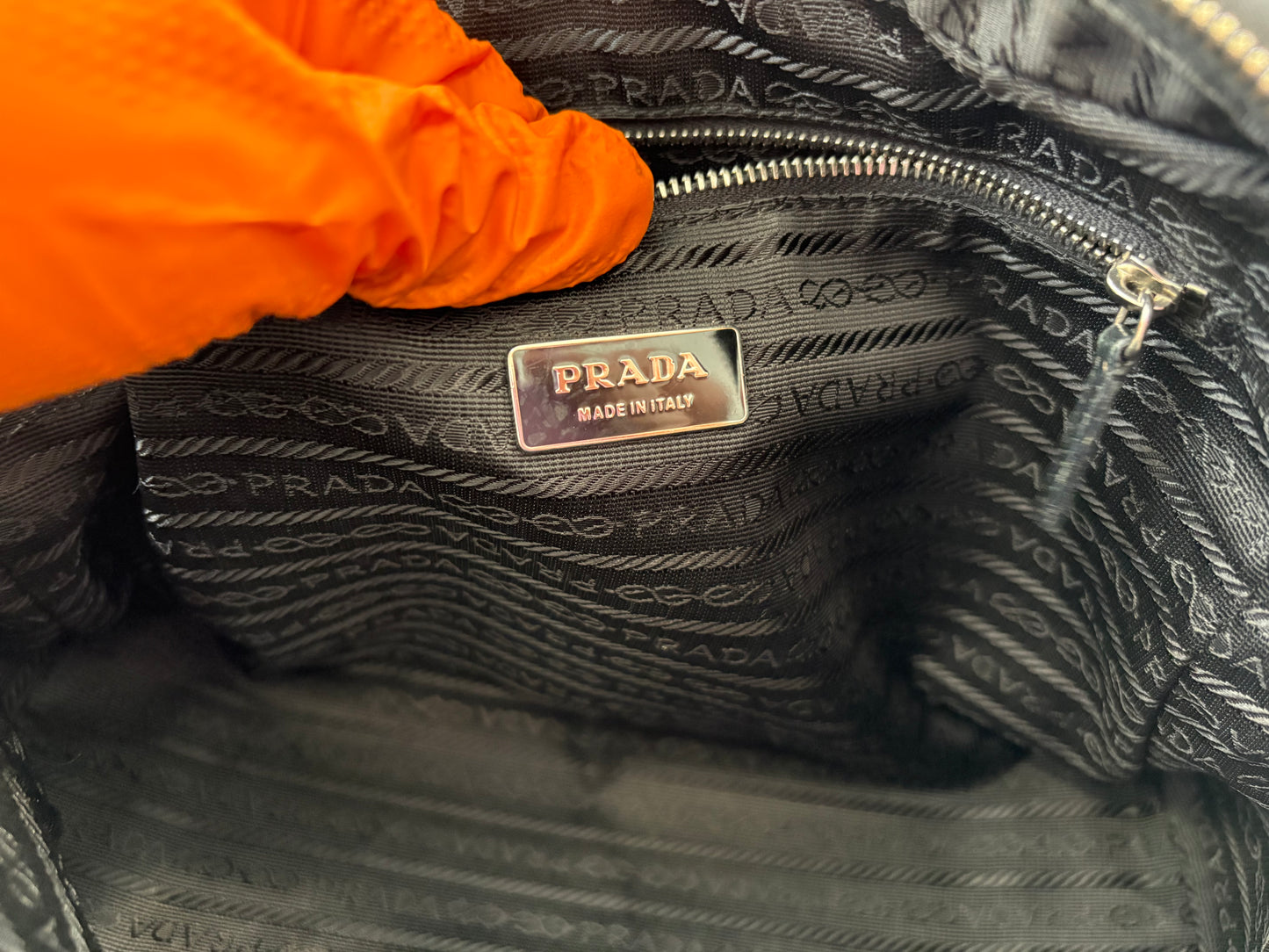 018336 - Prada Tote Nylon