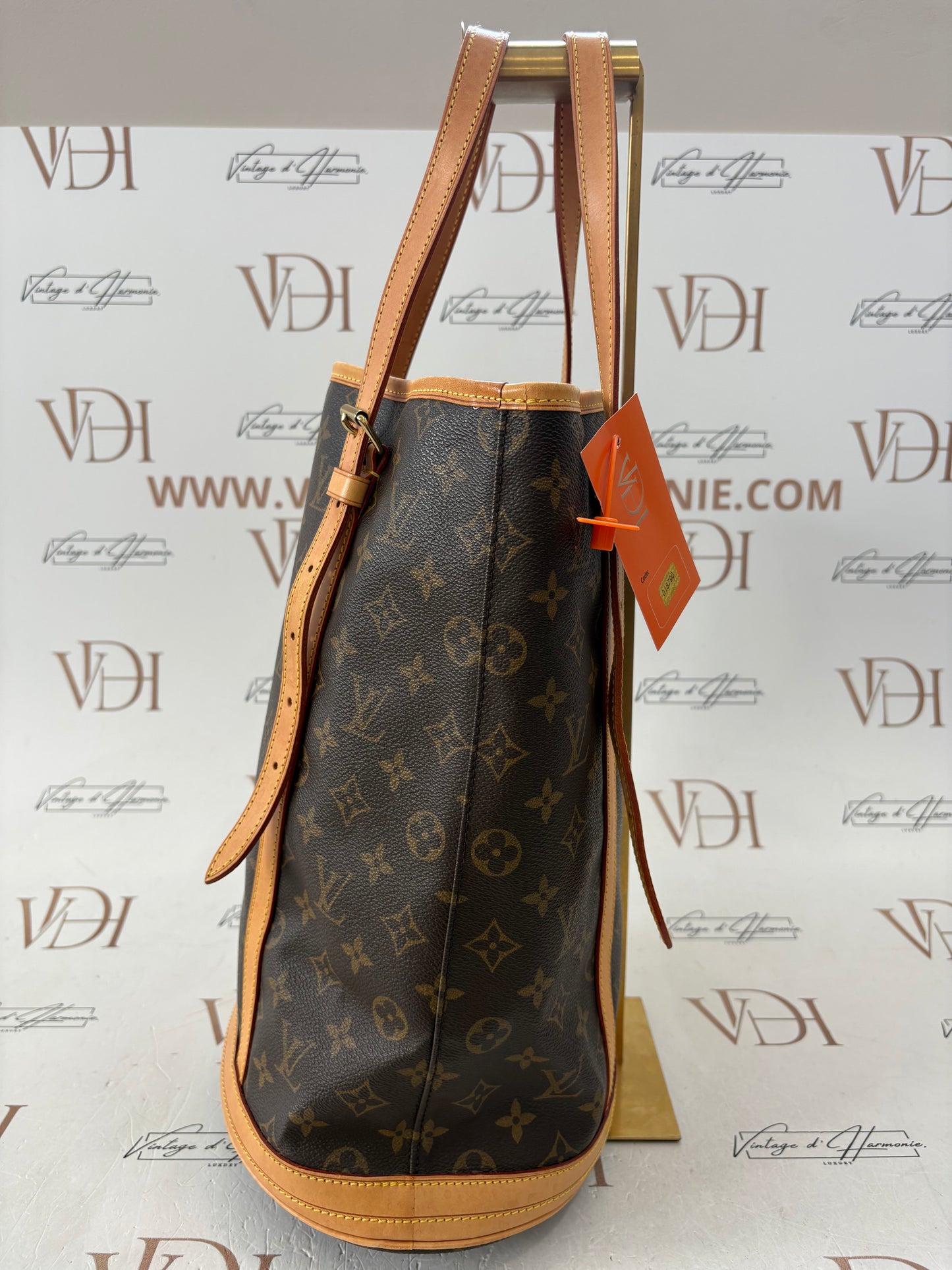 018790 - Louis Vuitton Bucket GM
