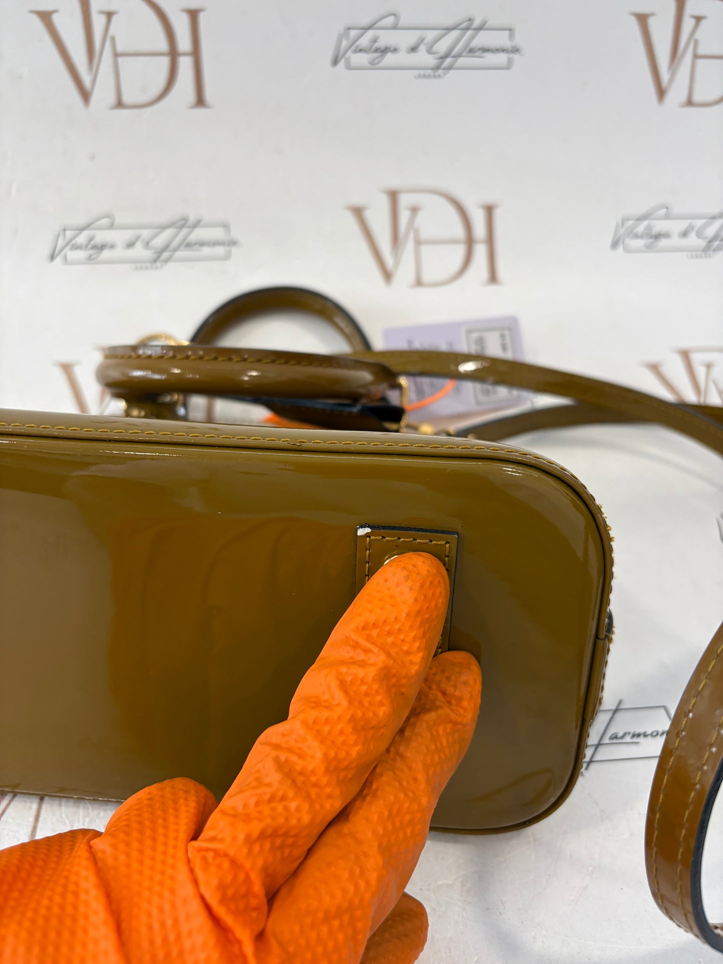 201660 - Louis Vuitton Alma BB