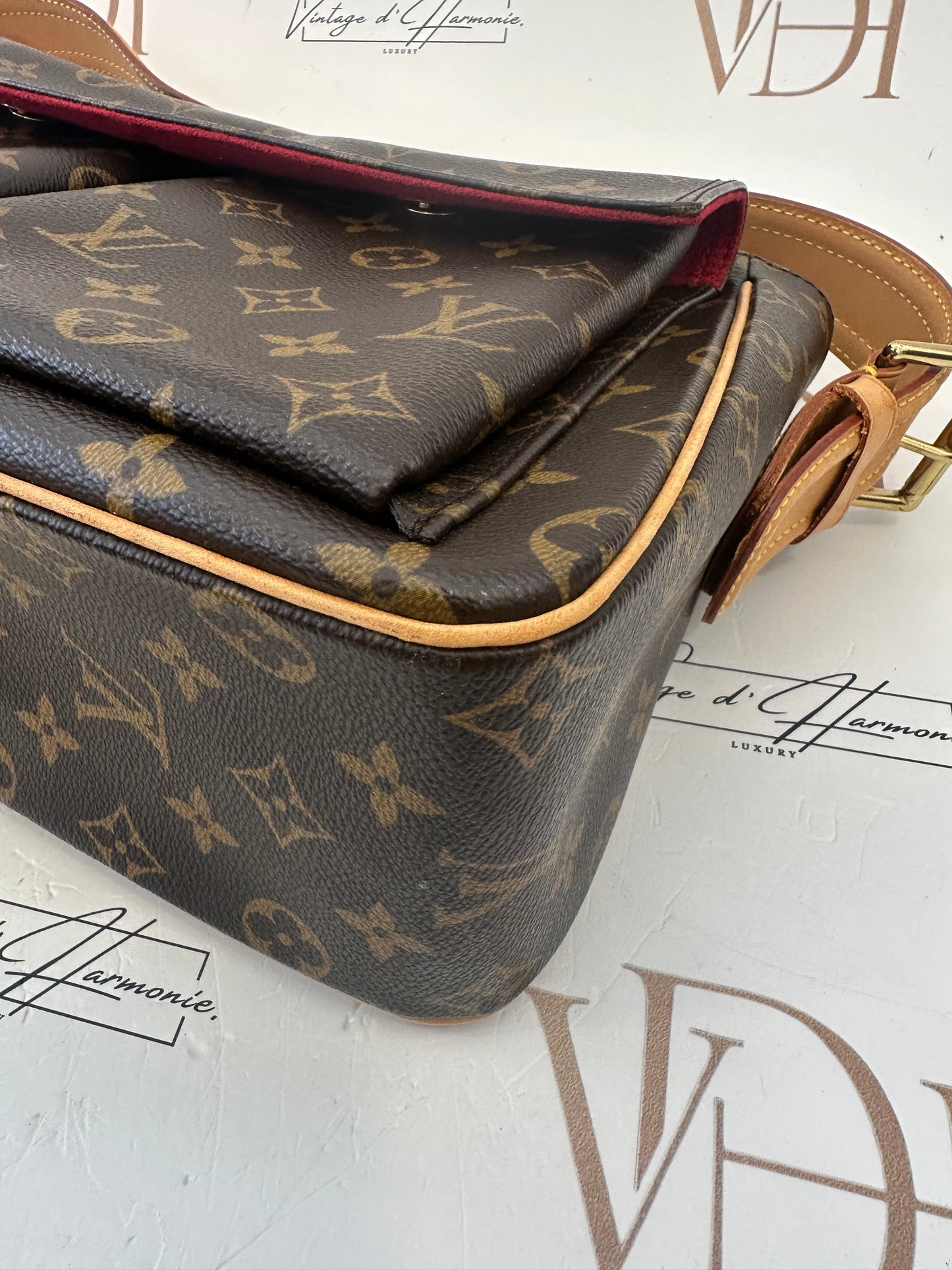 017764 - Louis Vuitton Viva Cite GM