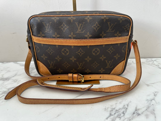 Louis Vuitton Trocadero 24