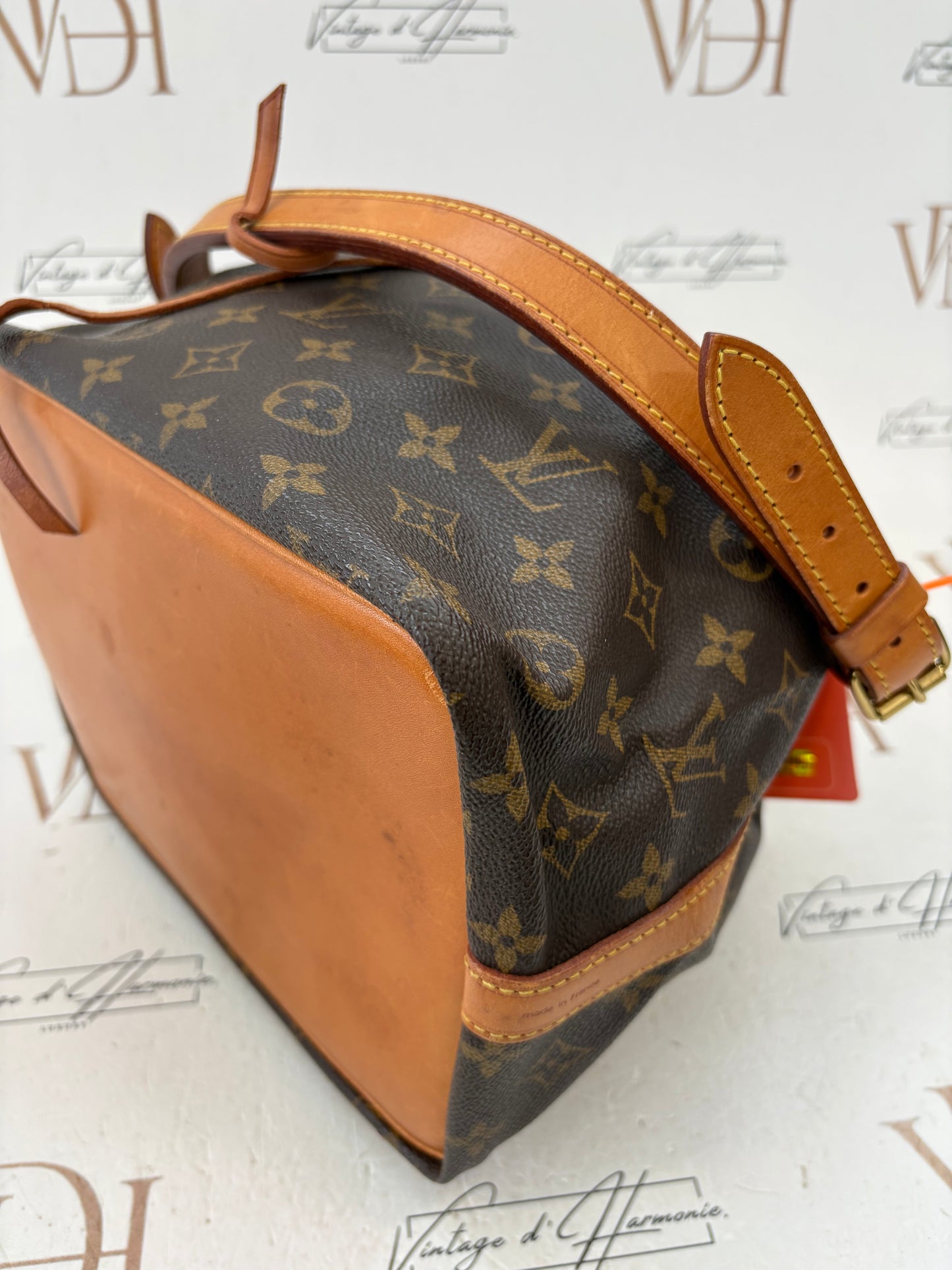 018246 - Louis Vuitton Petite Noé