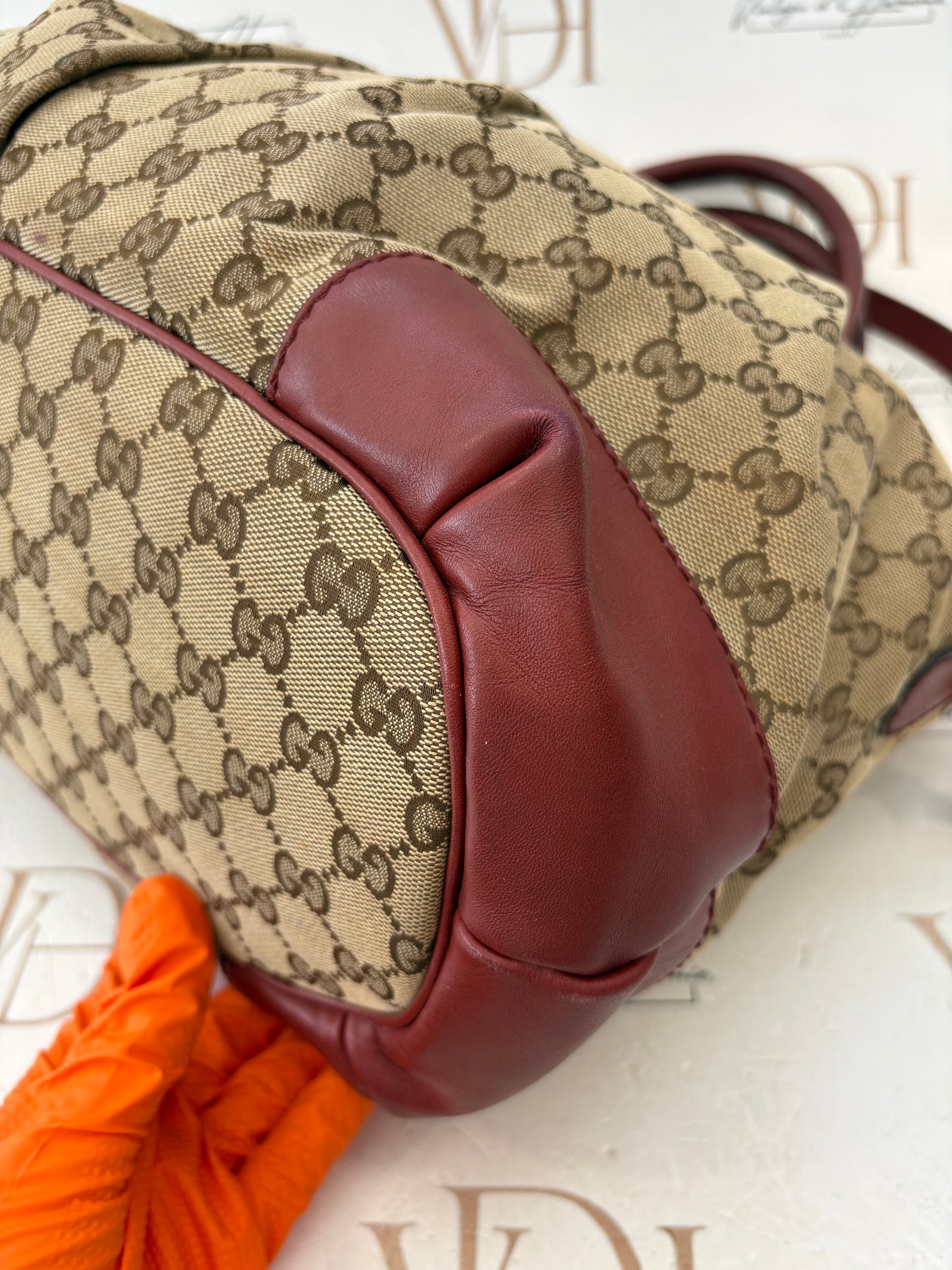 383800 - Gucci Sukey