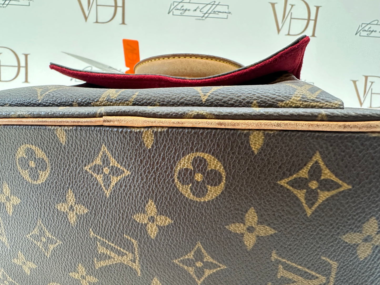 017881 - Louis Vuitton Excentricite