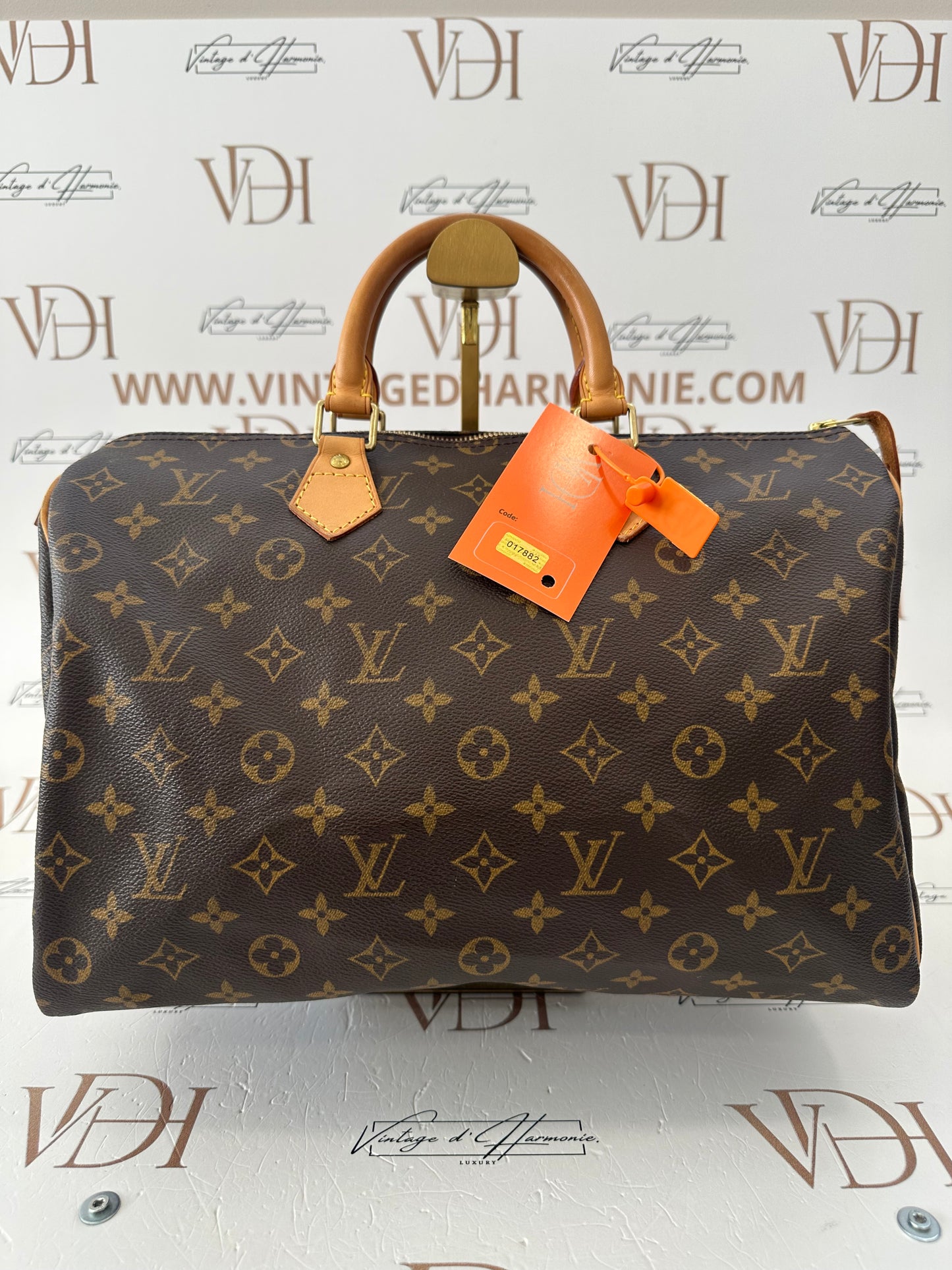 017882 - Louis Vuitton Speedy 35