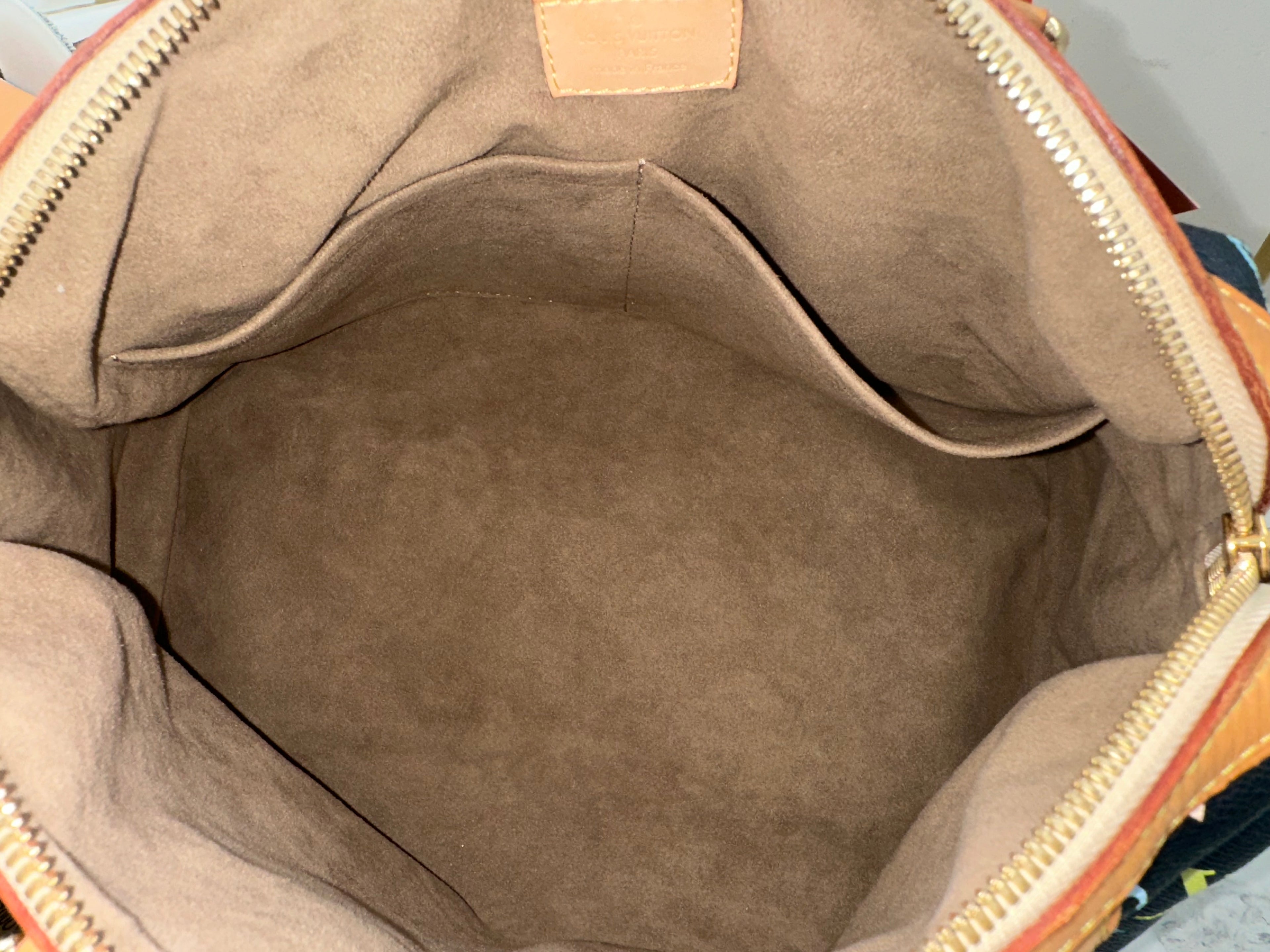 Louis Vuitton Multicolor Courtney MM