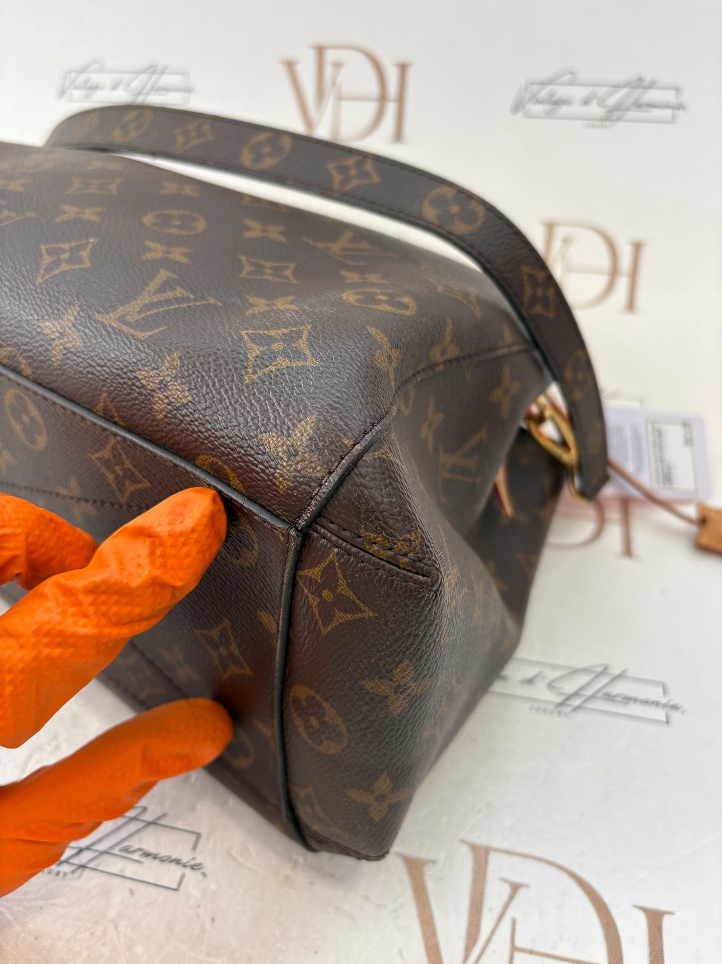 018367 - Louis Vuitton Montaigne MM