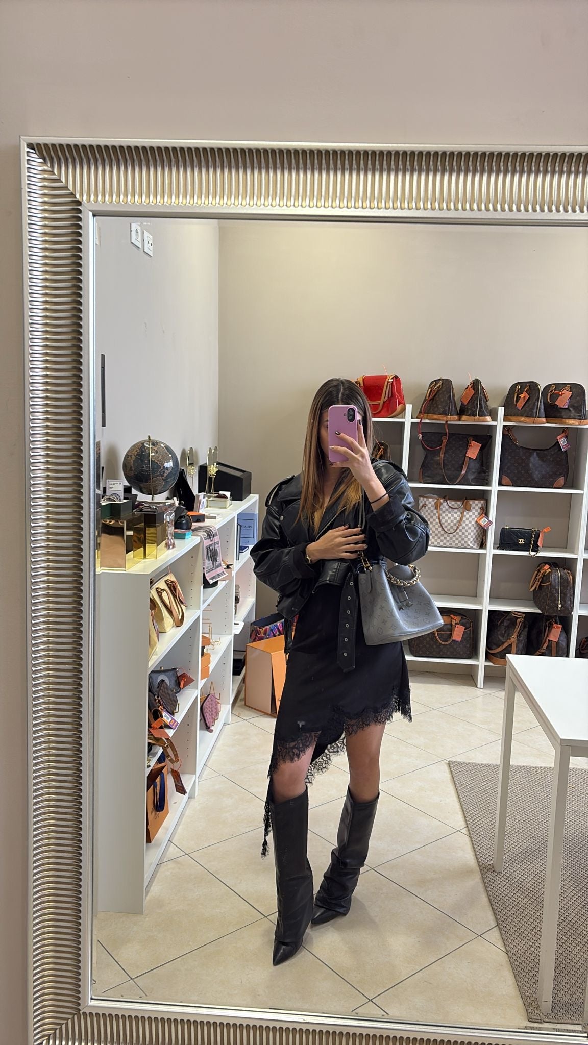 Louis Vuitton NeoNoé Gray