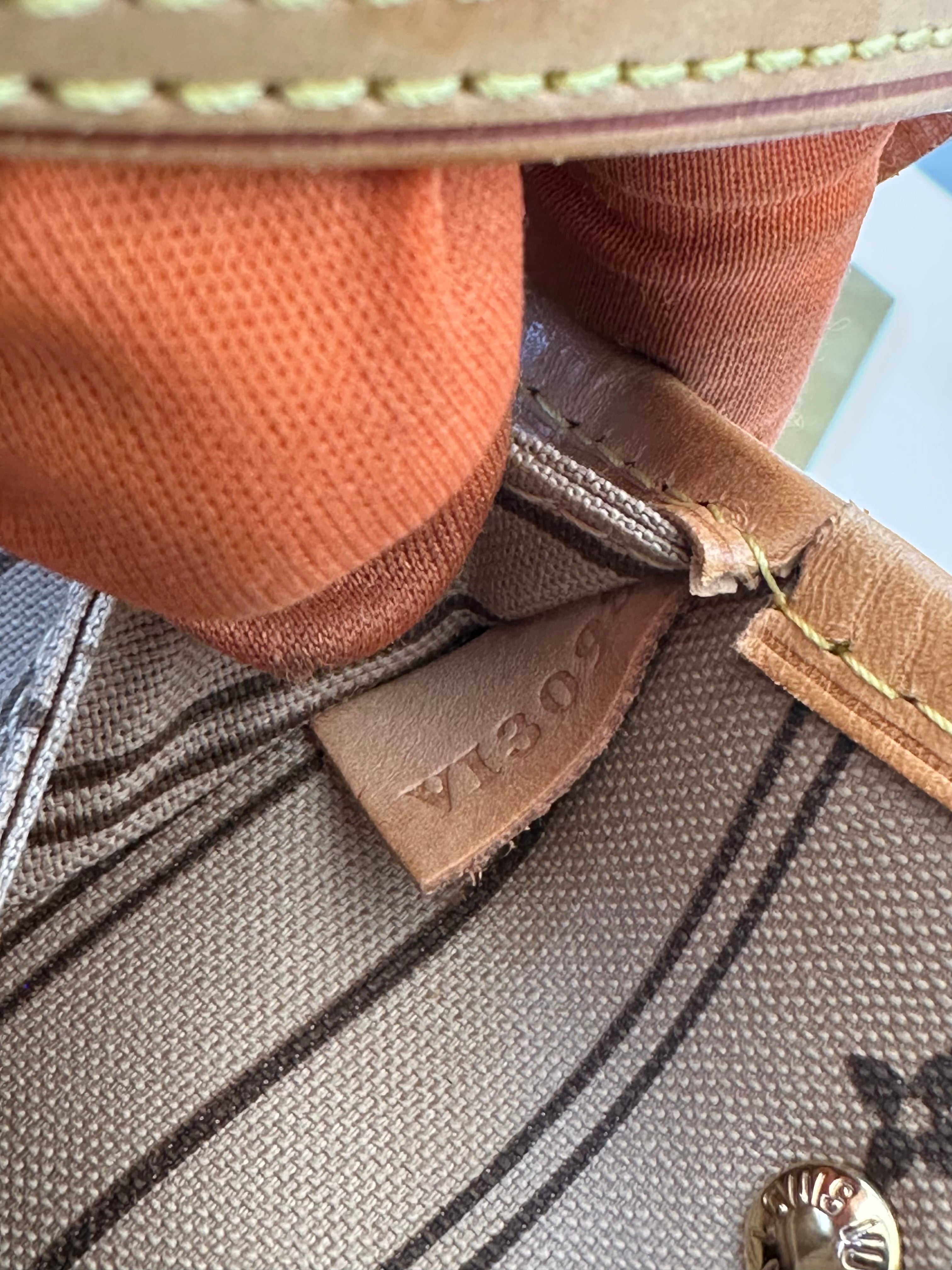 Louis Vuitton Neverfull PM