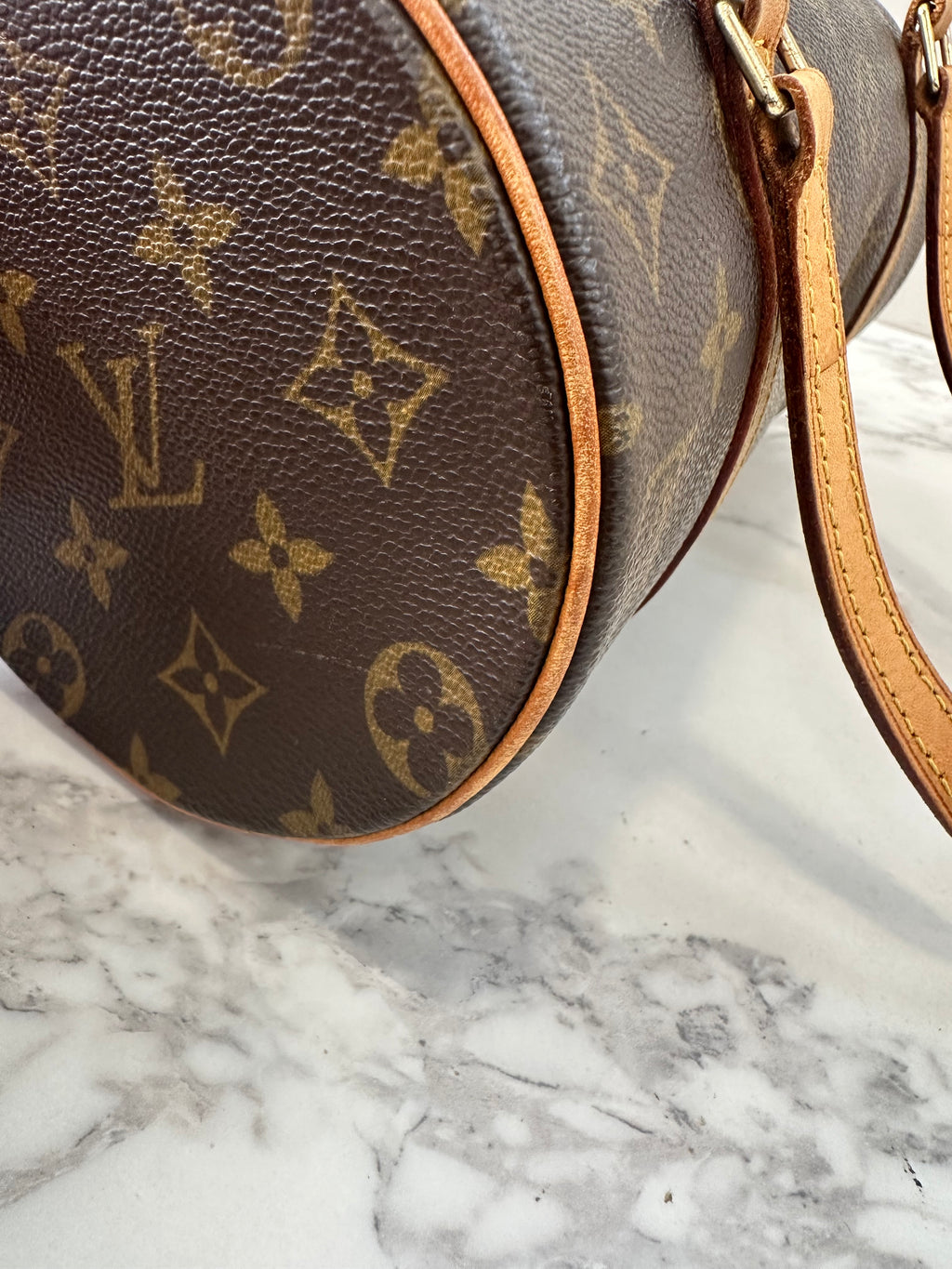 Louis Vuitton Papillon 26