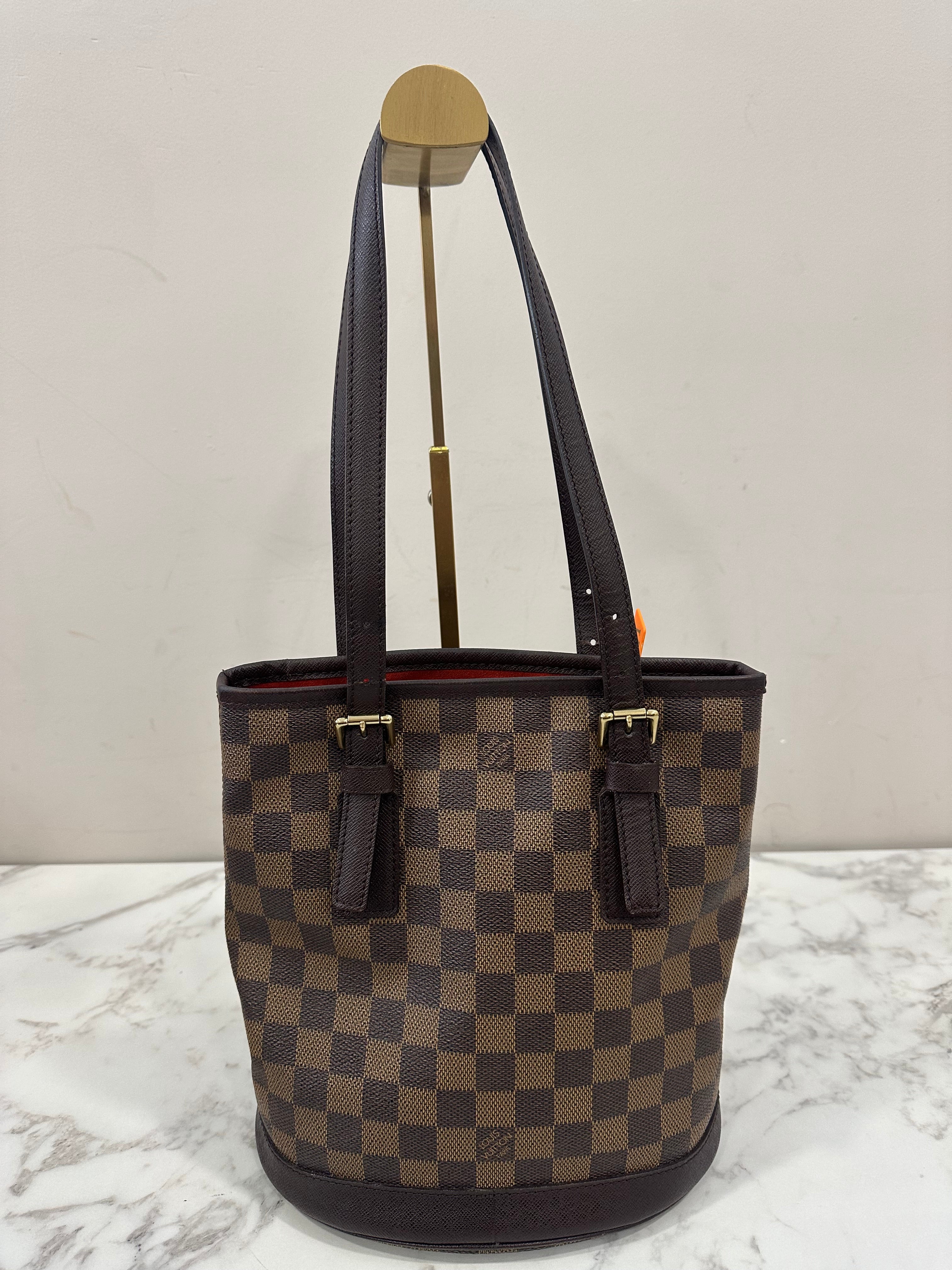 Louis Vuitton Damier Marais