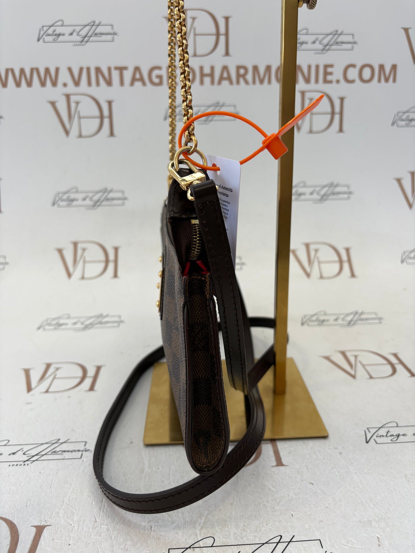 018422 - Louis Vuitton Eva