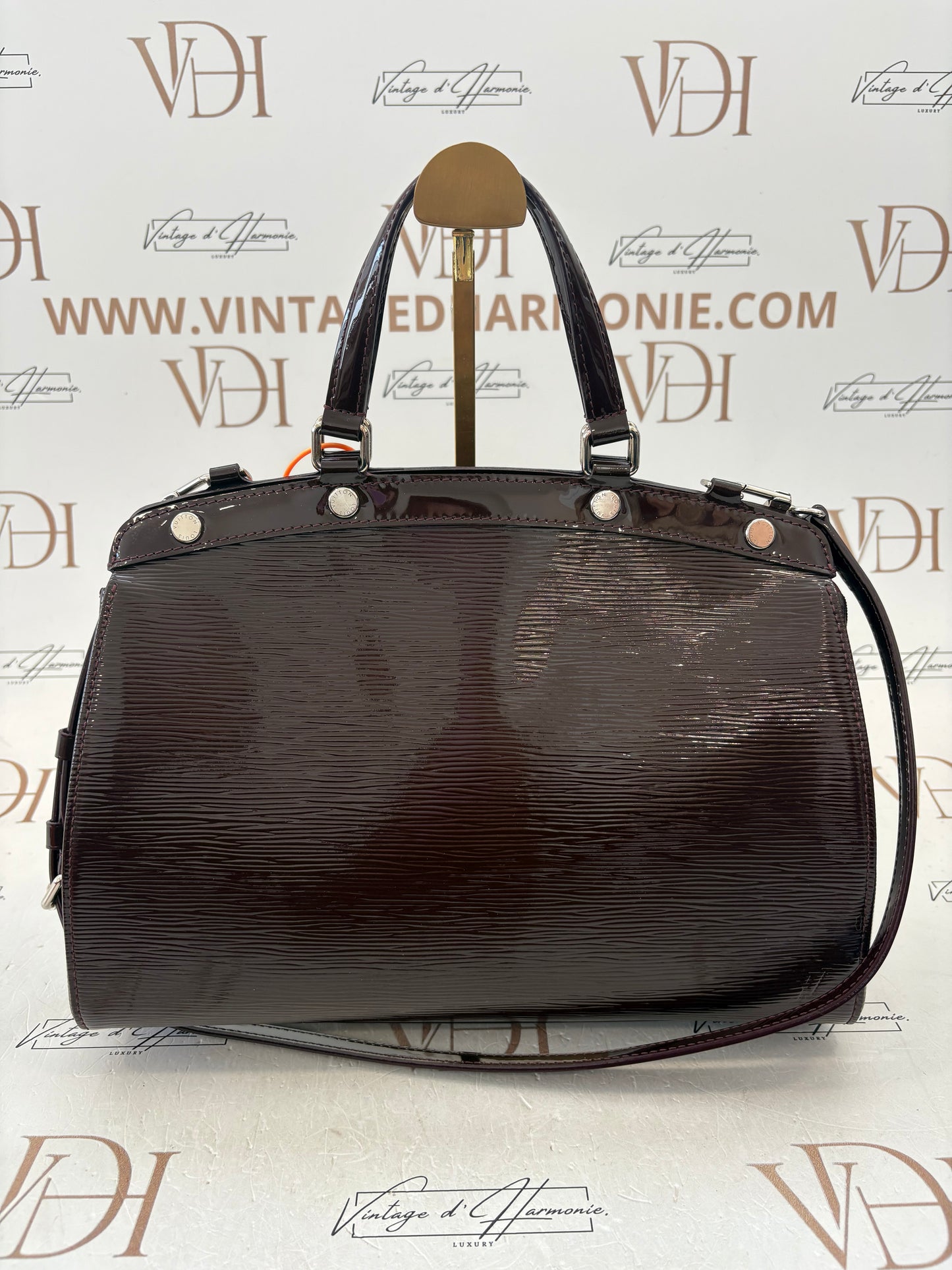 384122 - Louis Vuitton Brea
