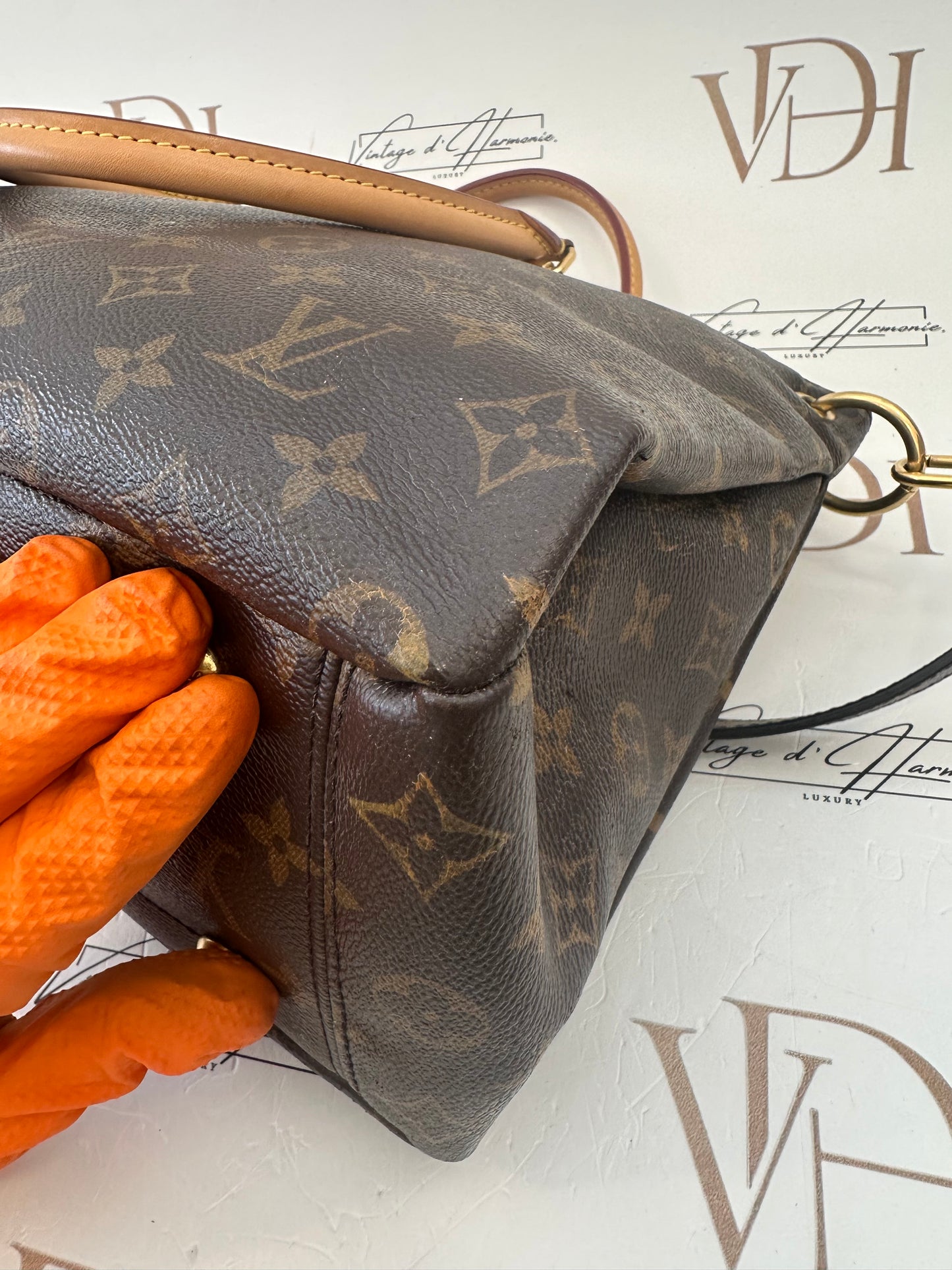 382655 - Louis Vuitton Pallas