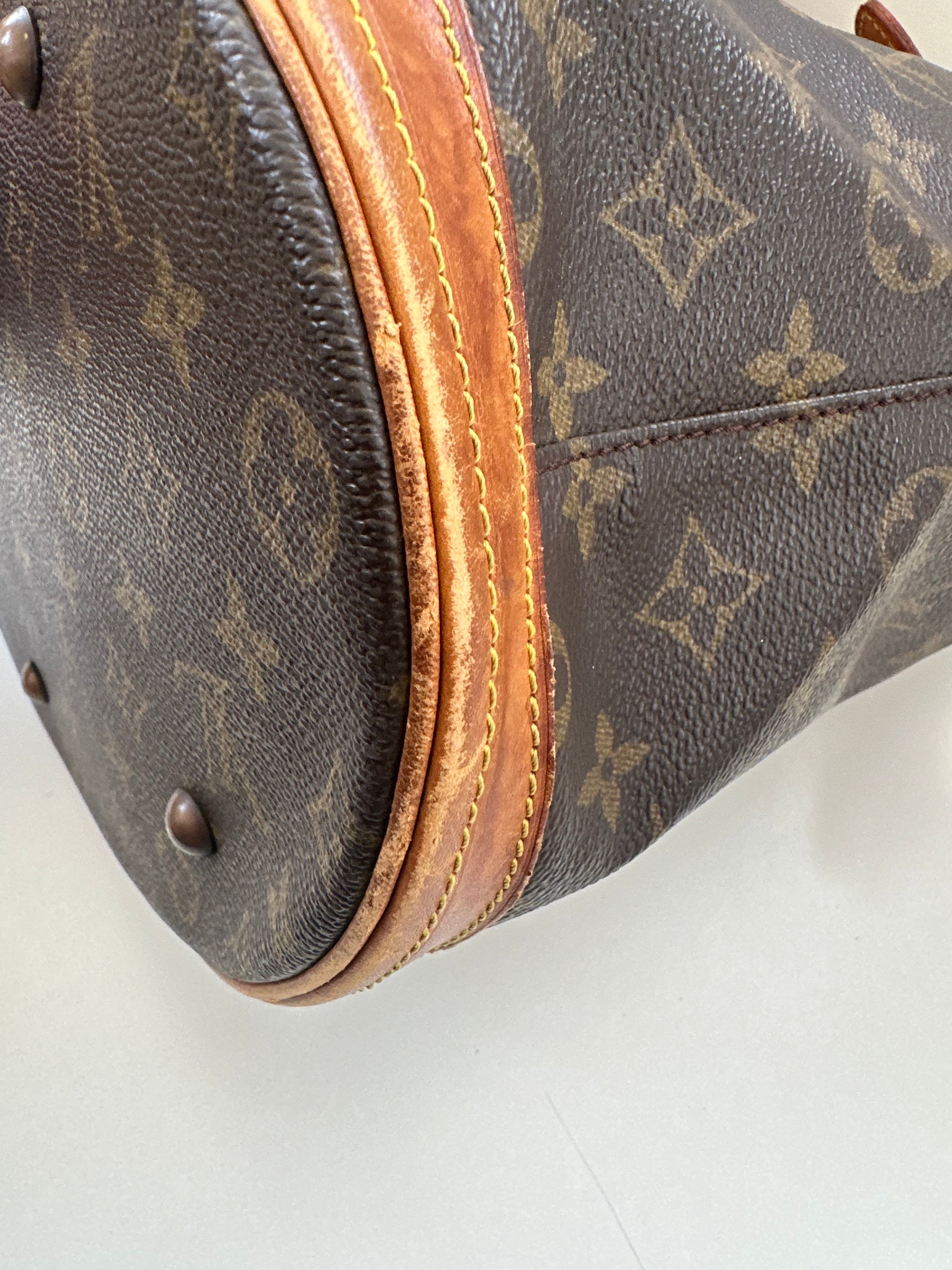 Louis Vuitton Bucket GM