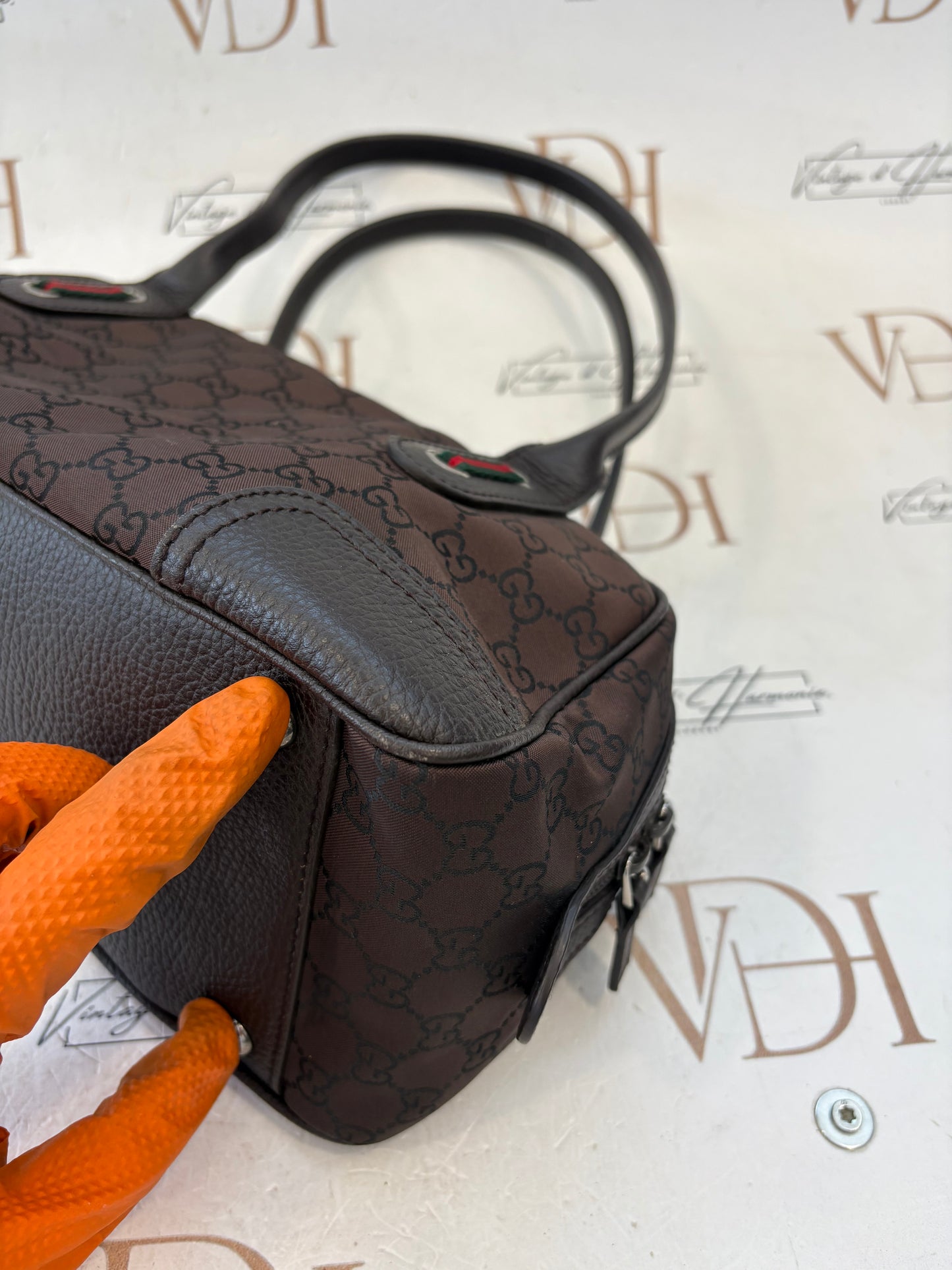 017073 - Gucci Brown GG