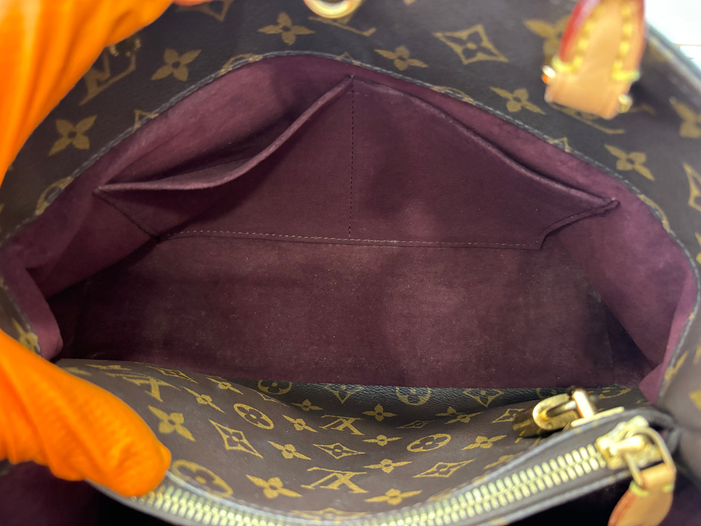200791 - Louis Vuitton Montaigne