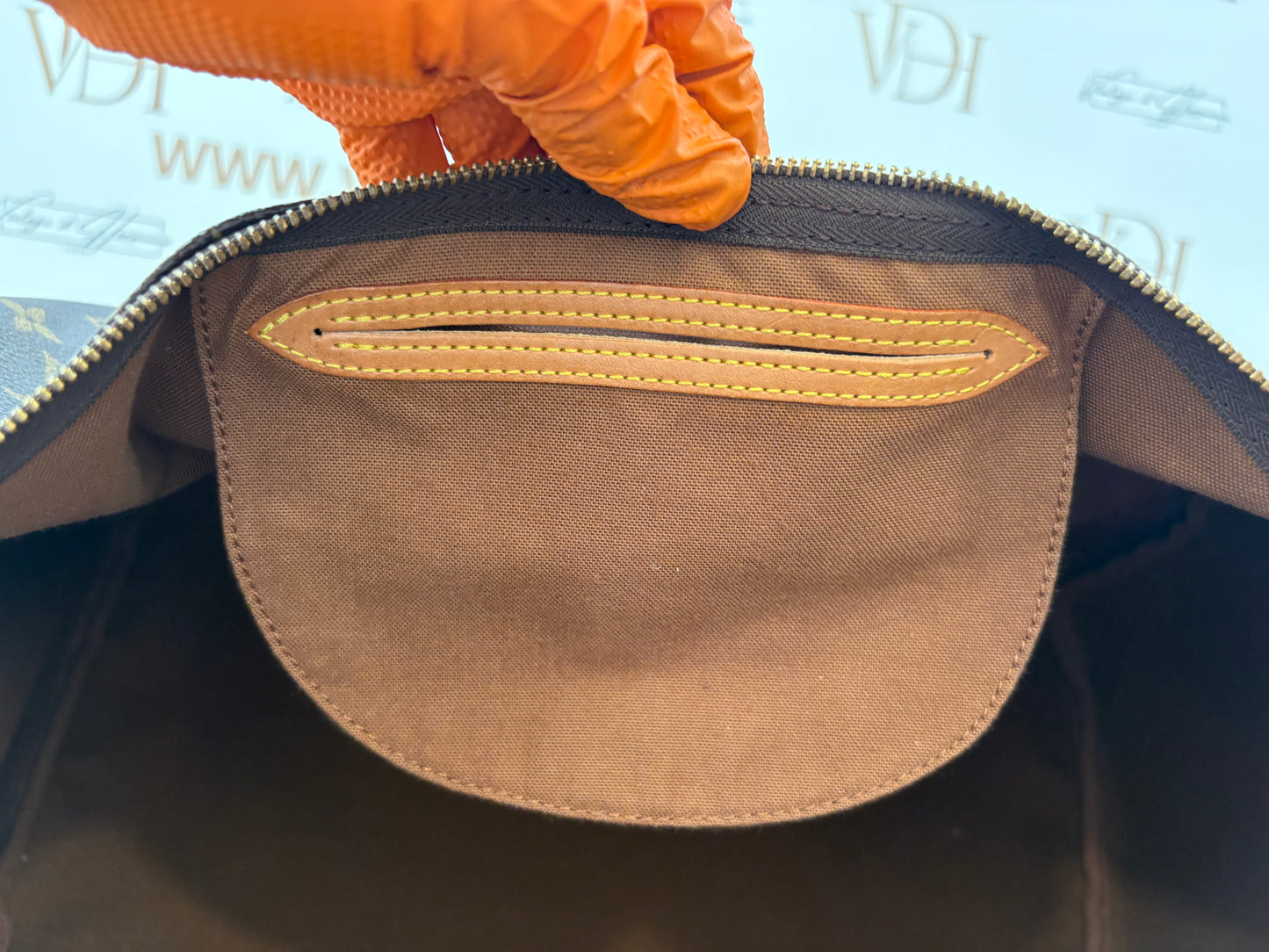 017212 - Louis Vuitton Speedy 40