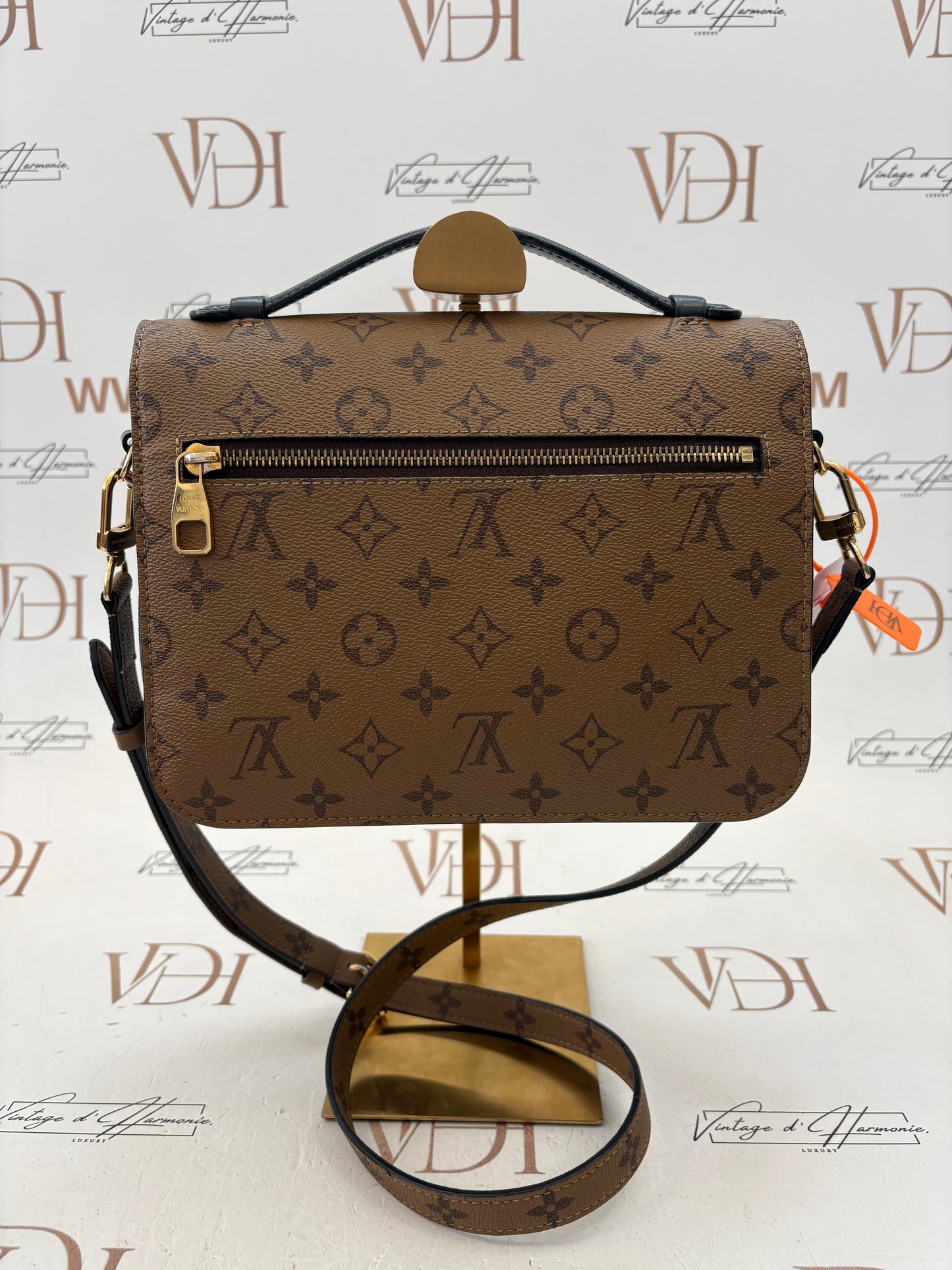 384108 - Louis Vuitton Metis