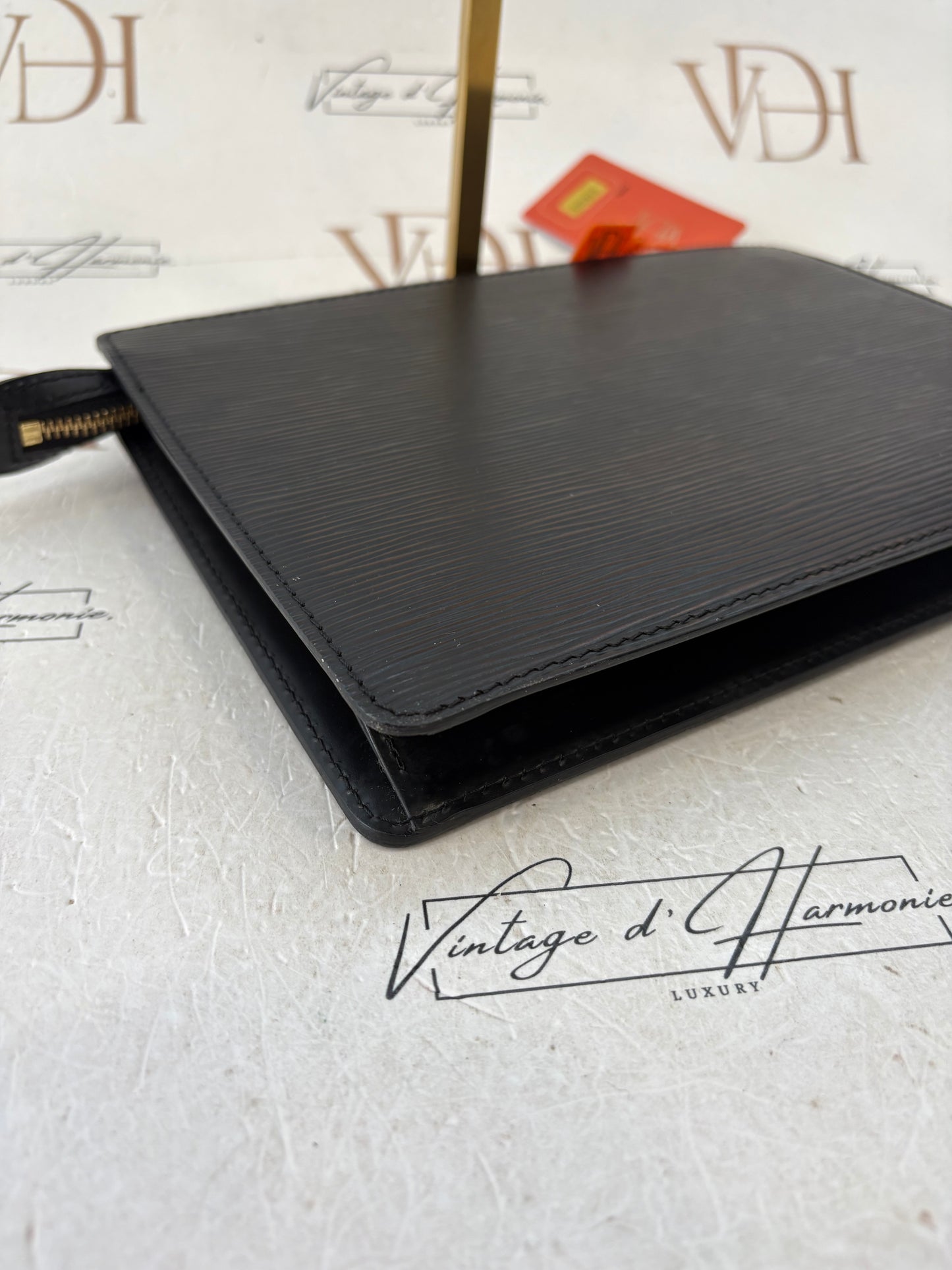 018305 - Louis Vuitton Pochette Homme