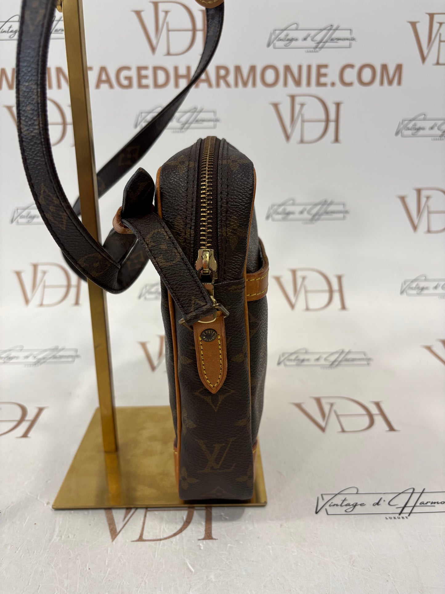 018919 - Louis Vuitton Danube