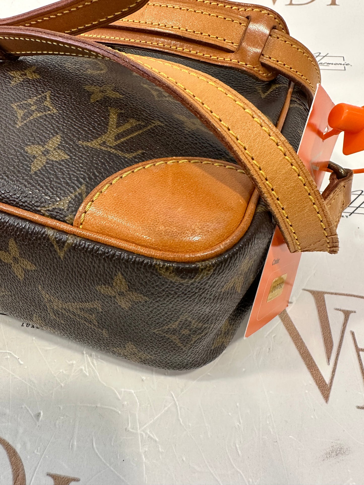 017792 - Louis Vuitton Trocadero 27