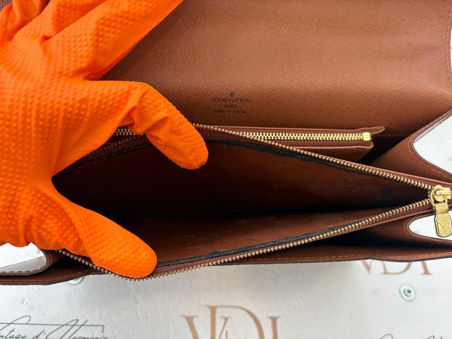 018971 - Louis Vuitton Concorde