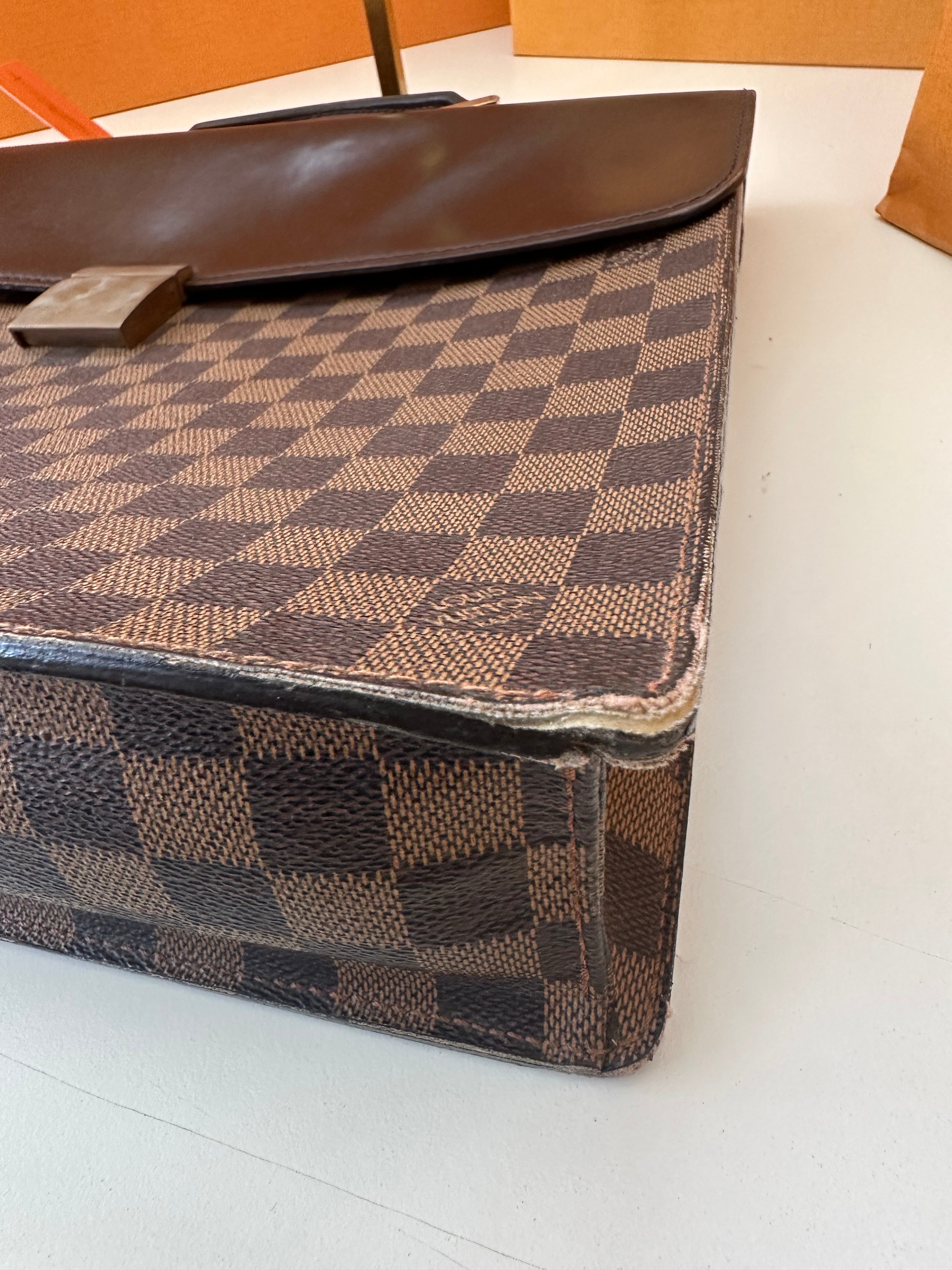 Louis Vuitton Altona PM