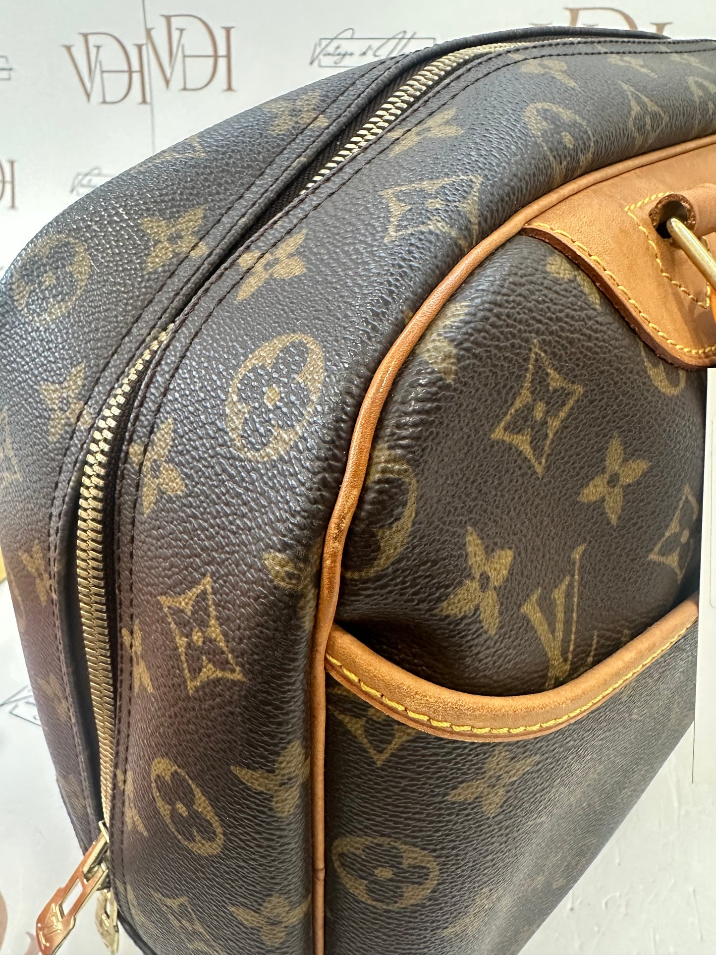 016925 - Louis Vuitton Deauville