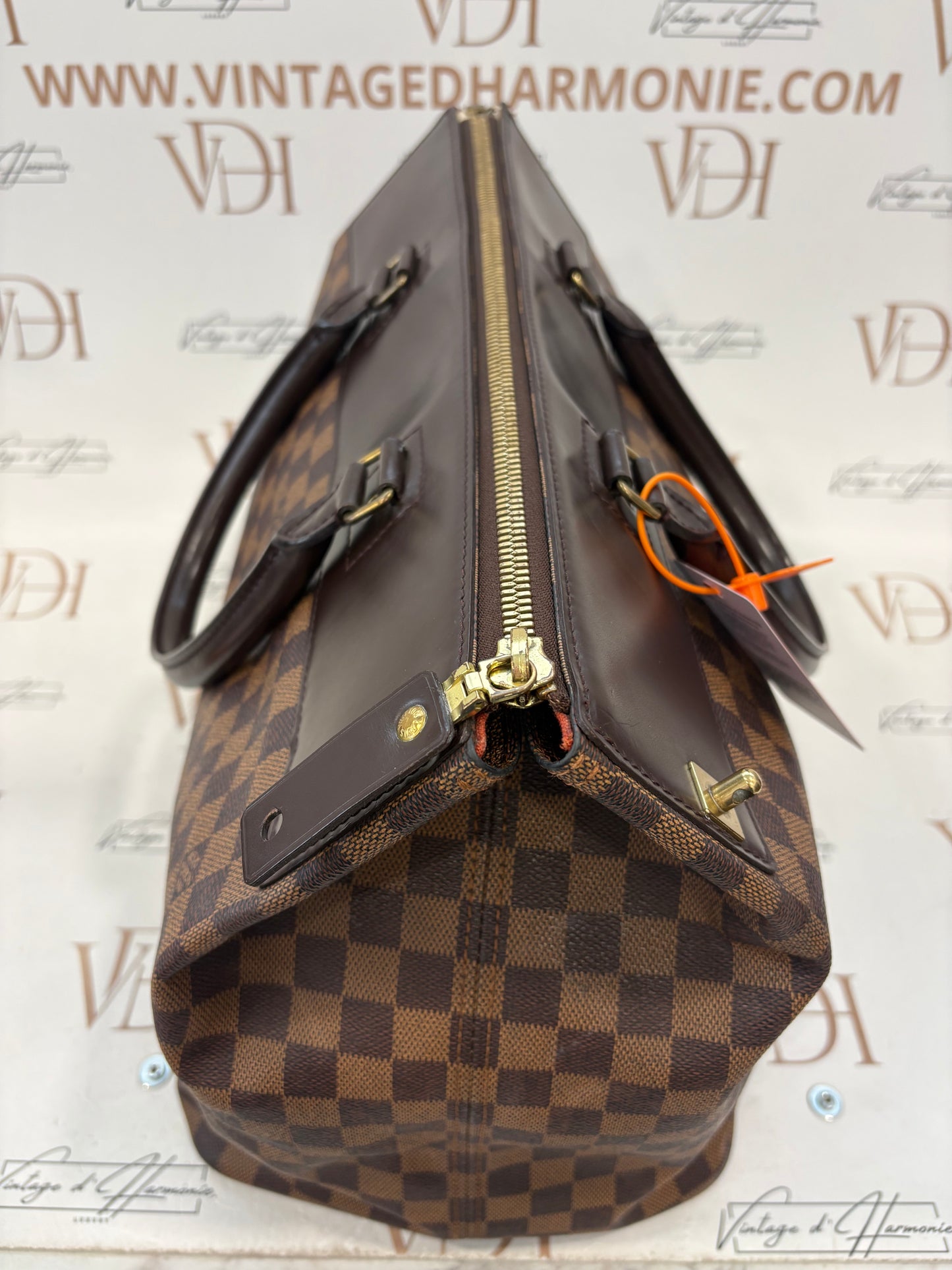 018548 - Louis Vuitton Damier Greenwich